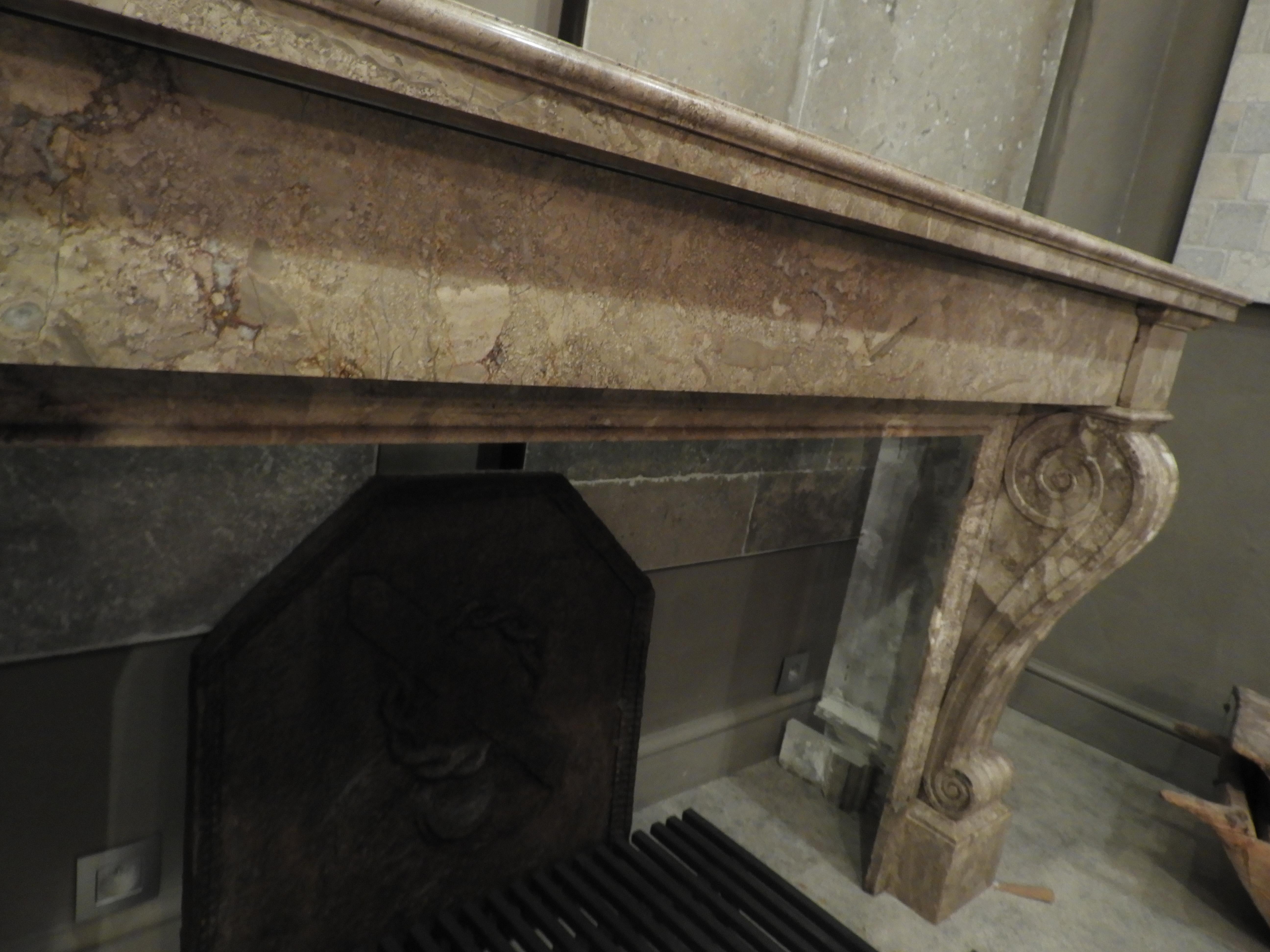 Early 20th Century Lunel Marble Belgian Fireplace Mantle For Sale 6