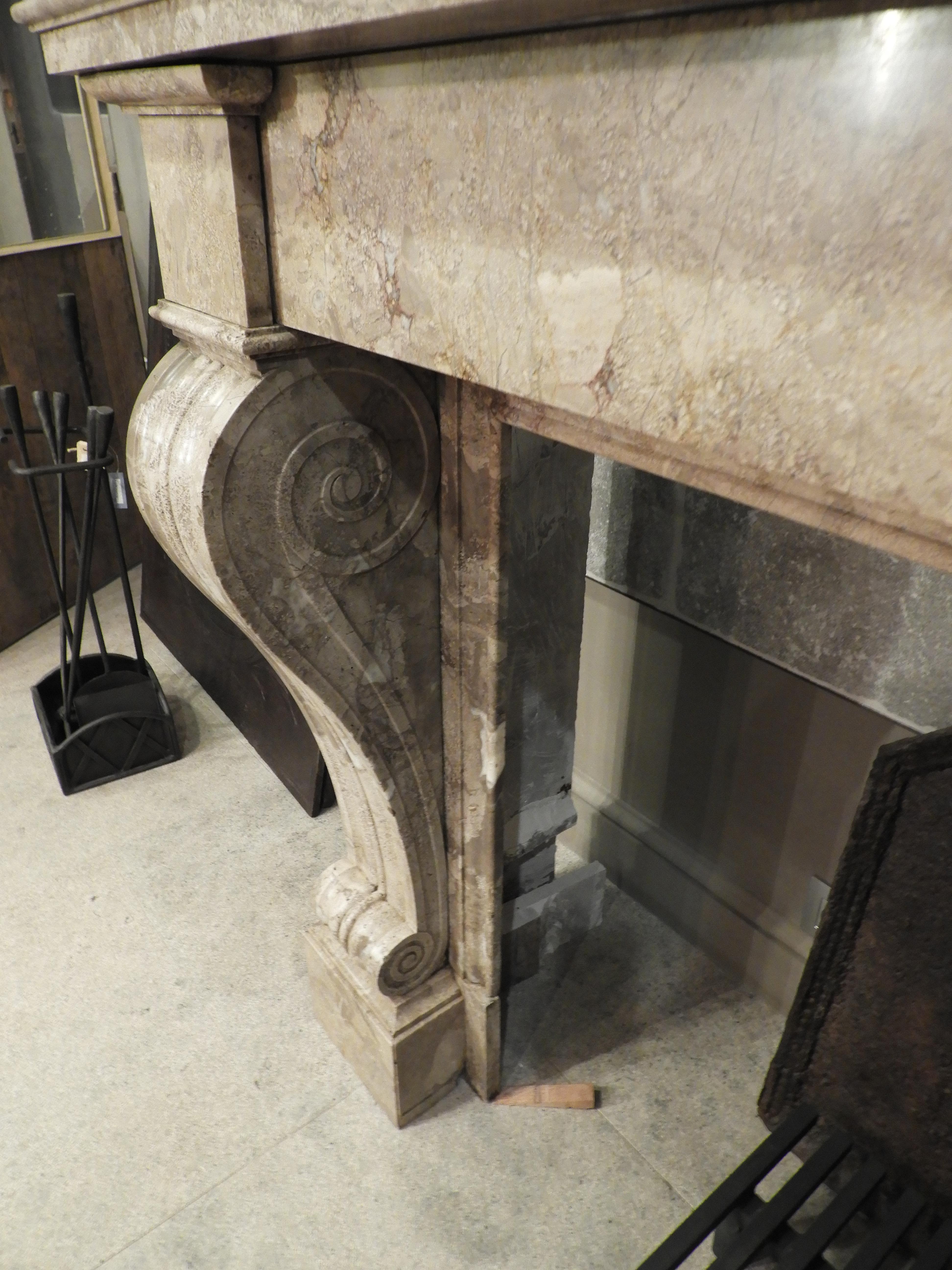 Early 20th Century Lunel Marble Belgian Fireplace Mantle For Sale 1