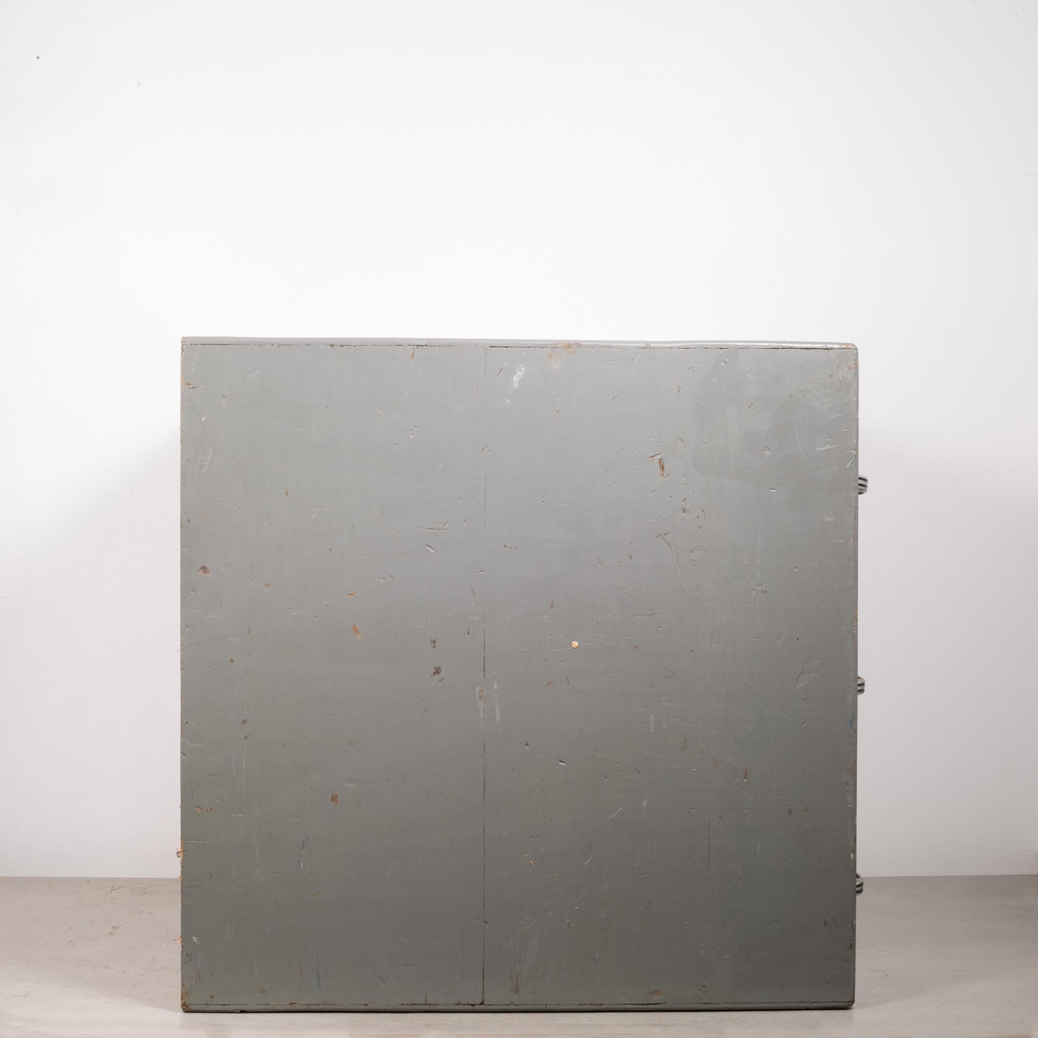 9-Schubladen-Holzschrank für Mechaniker des frühen 20. Jahrhunderts, um 1930 (Nordamerikanisch)