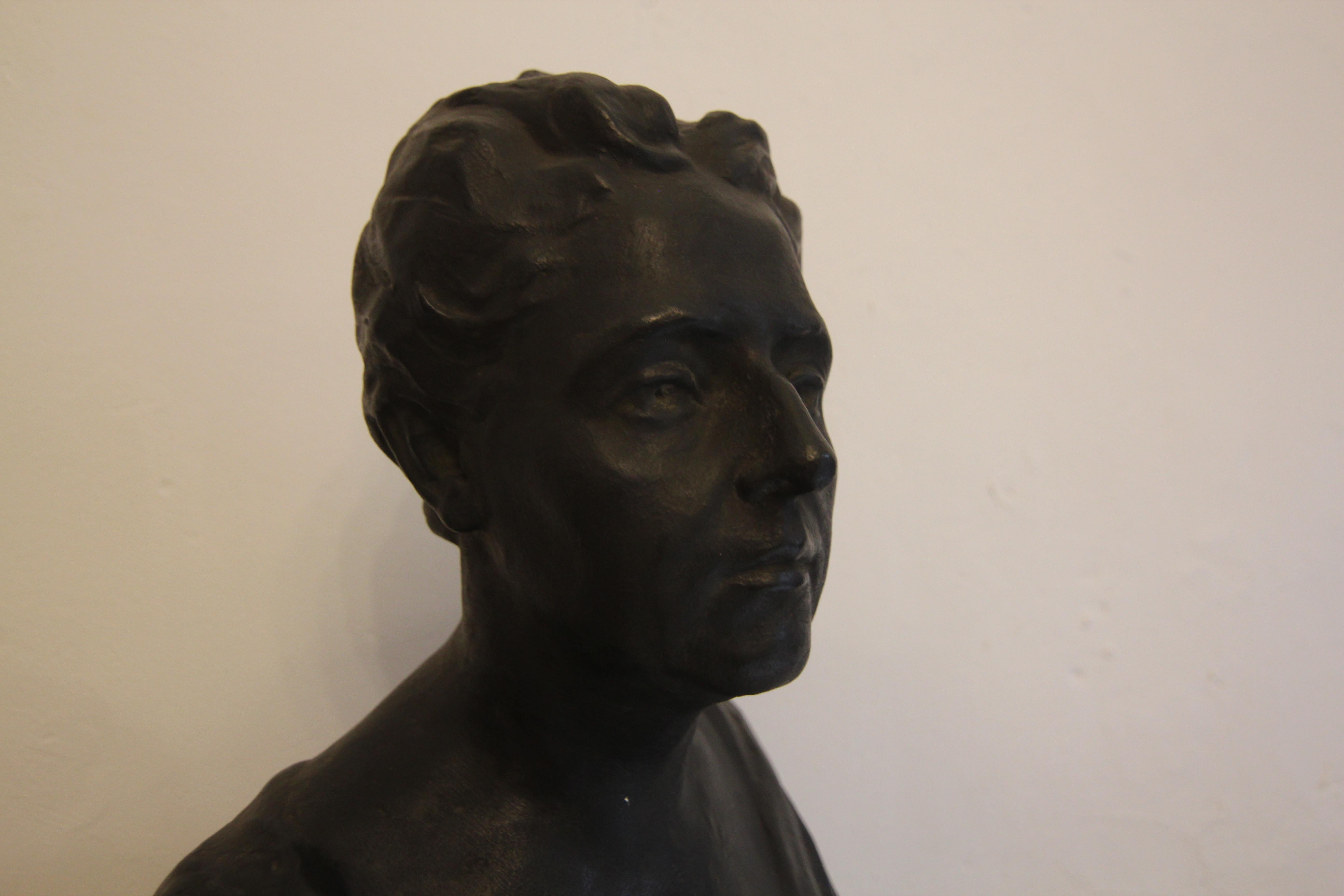Early 20th Century Madame and Monsieur Plaster Busts For Sale 6