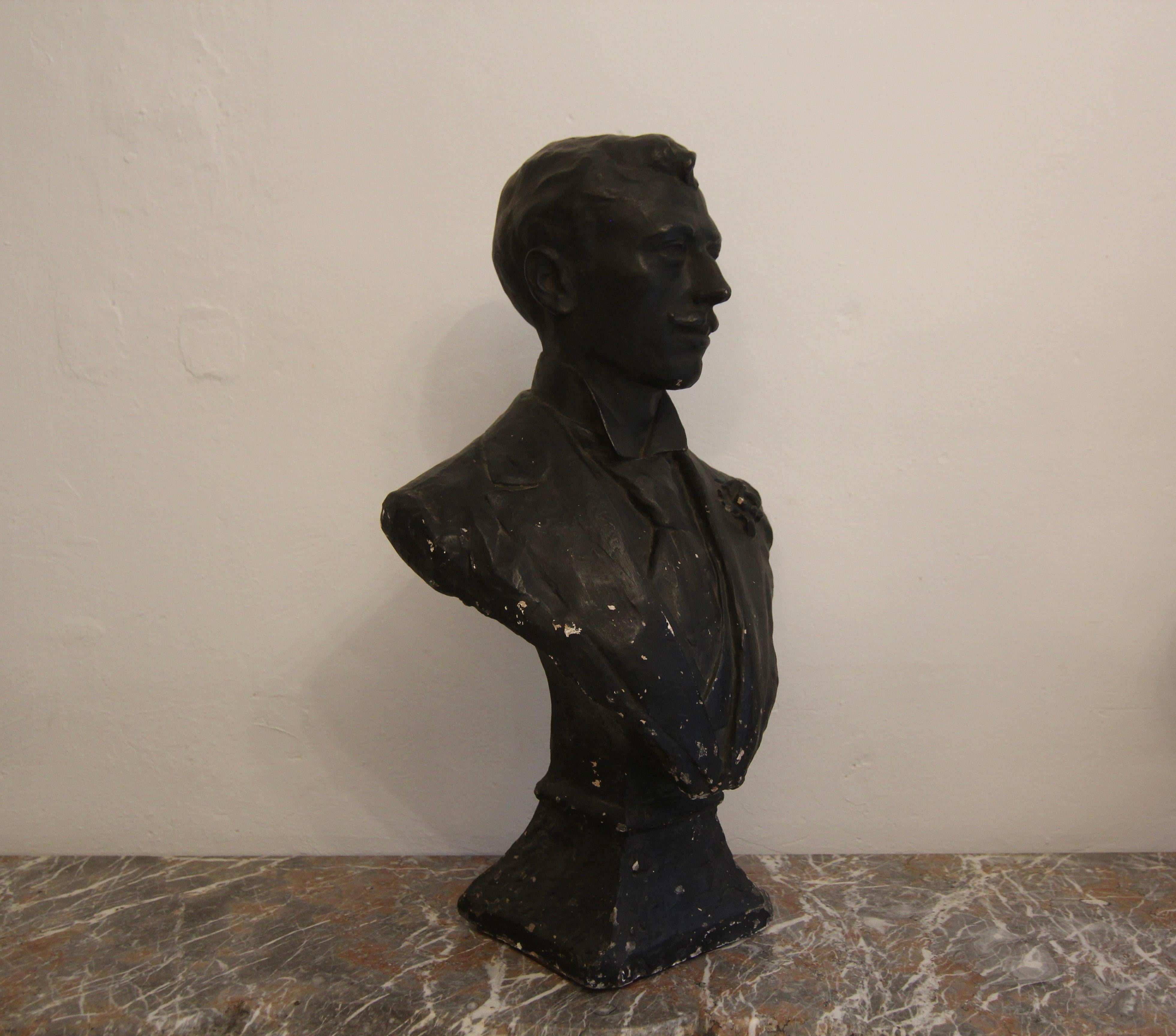 Early 20th Century Madame and Monsieur Plaster Busts For Sale 9
