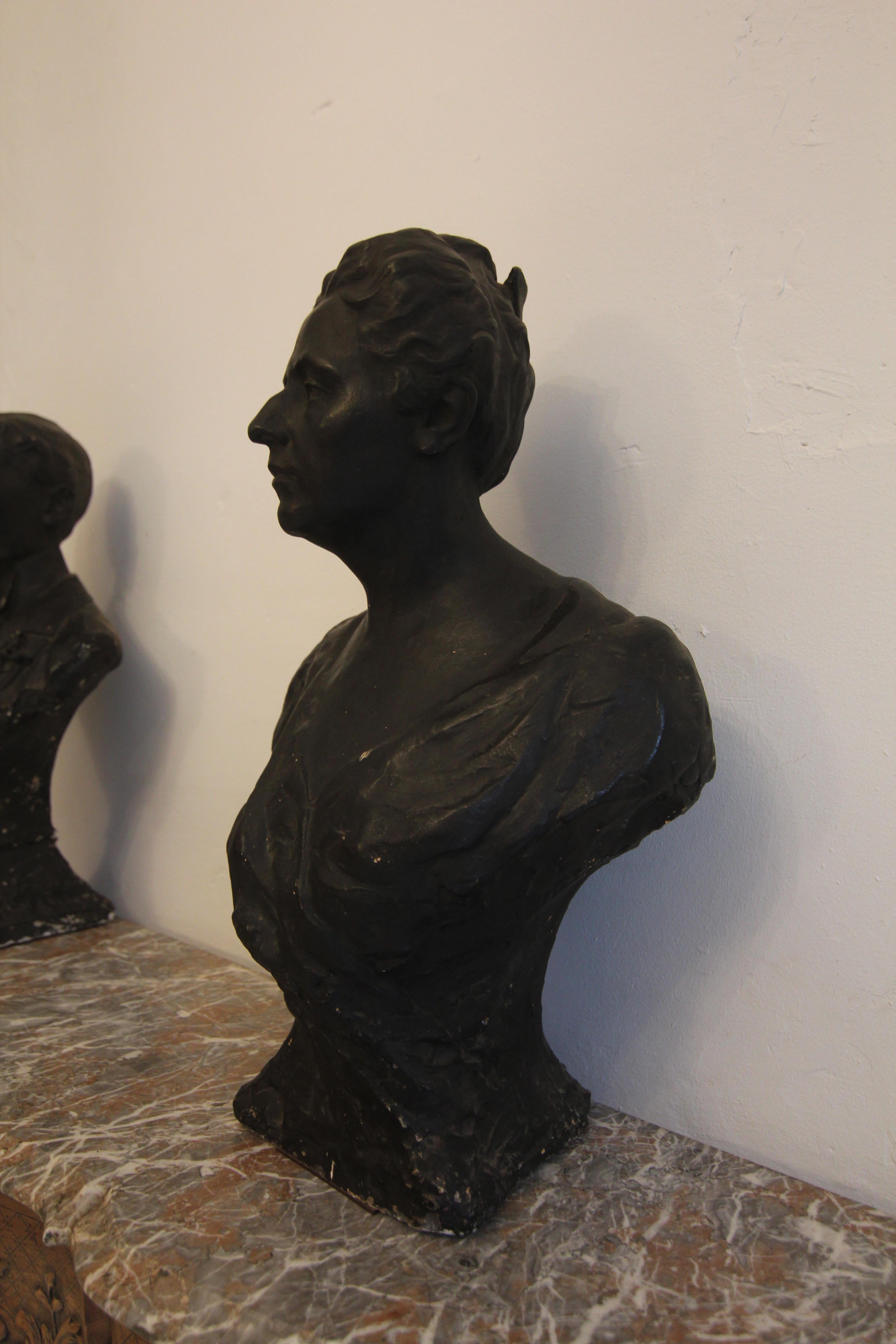 Early 20th Century Madame and Monsieur Plaster Busts In Good Condition For Sale In Dusseldorf, DE