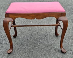 Early 20th Century Maddox Colonial Queen Anne Mahogany and Upholstered Bench
