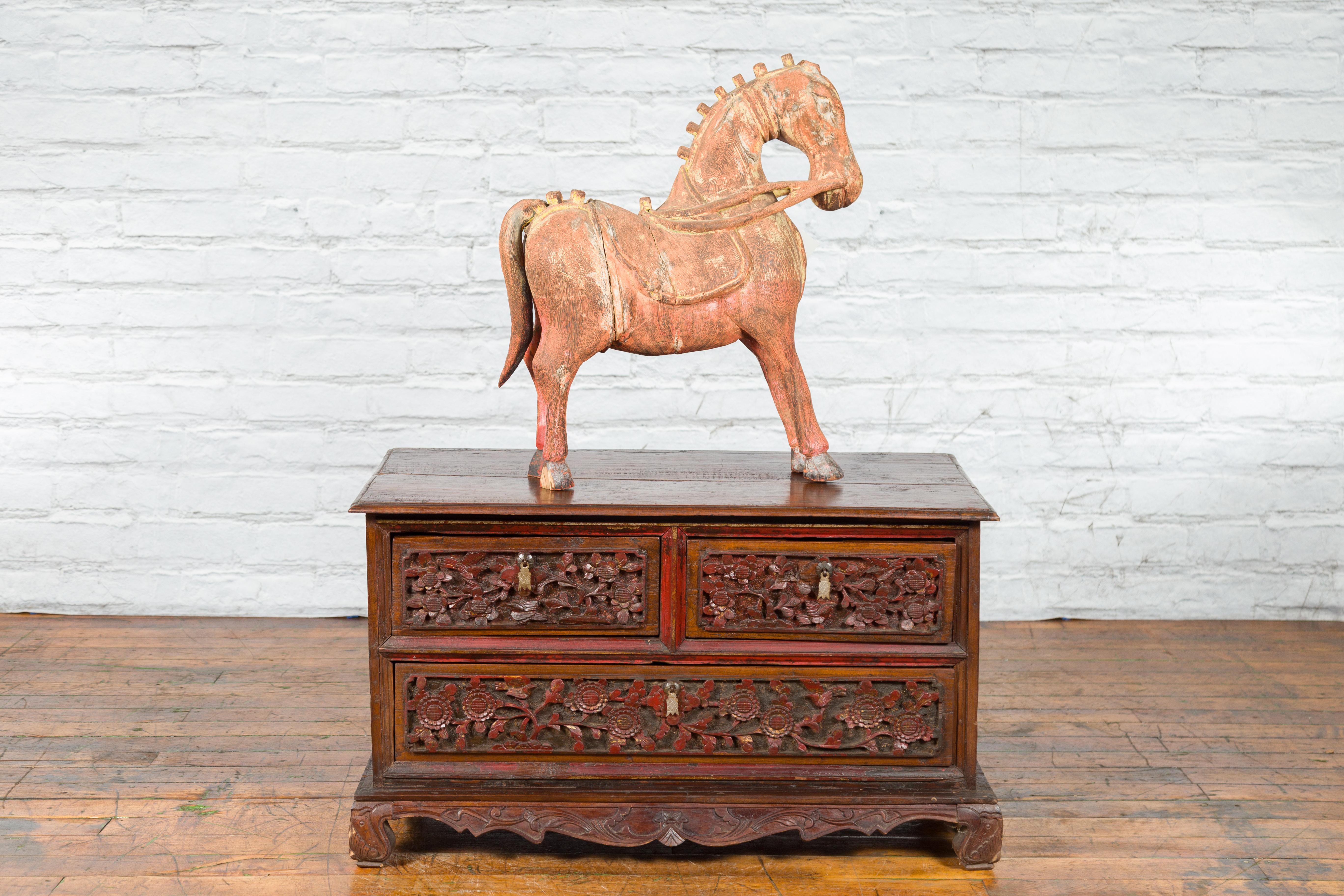 Early 20th Century Madurese Treasure Chest with Hand-Carved Floral Décor For Sale 1