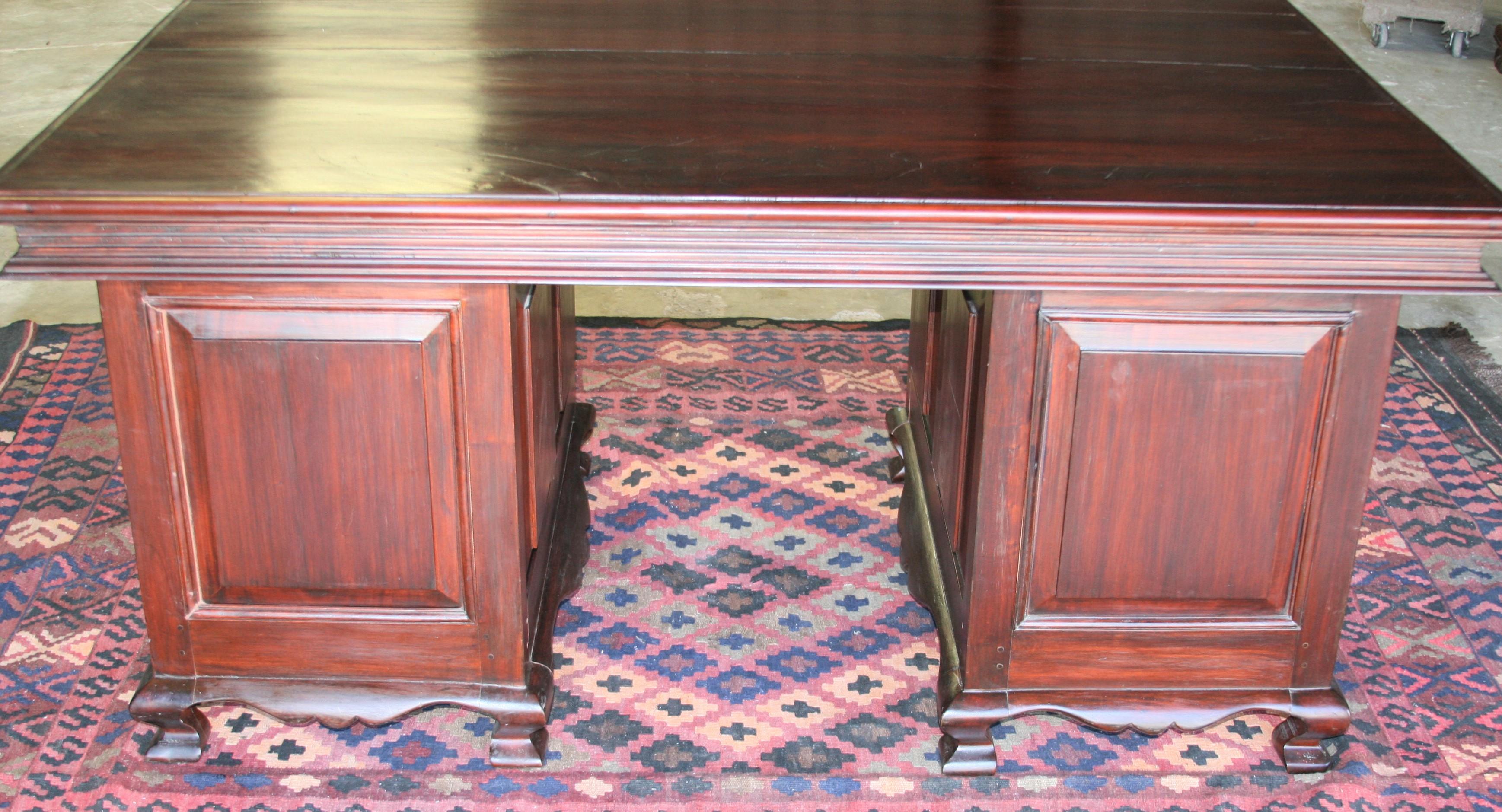 Early 20th Century Magnificent Custom Handcrafted Nedun Wood Desk         For Sale 3