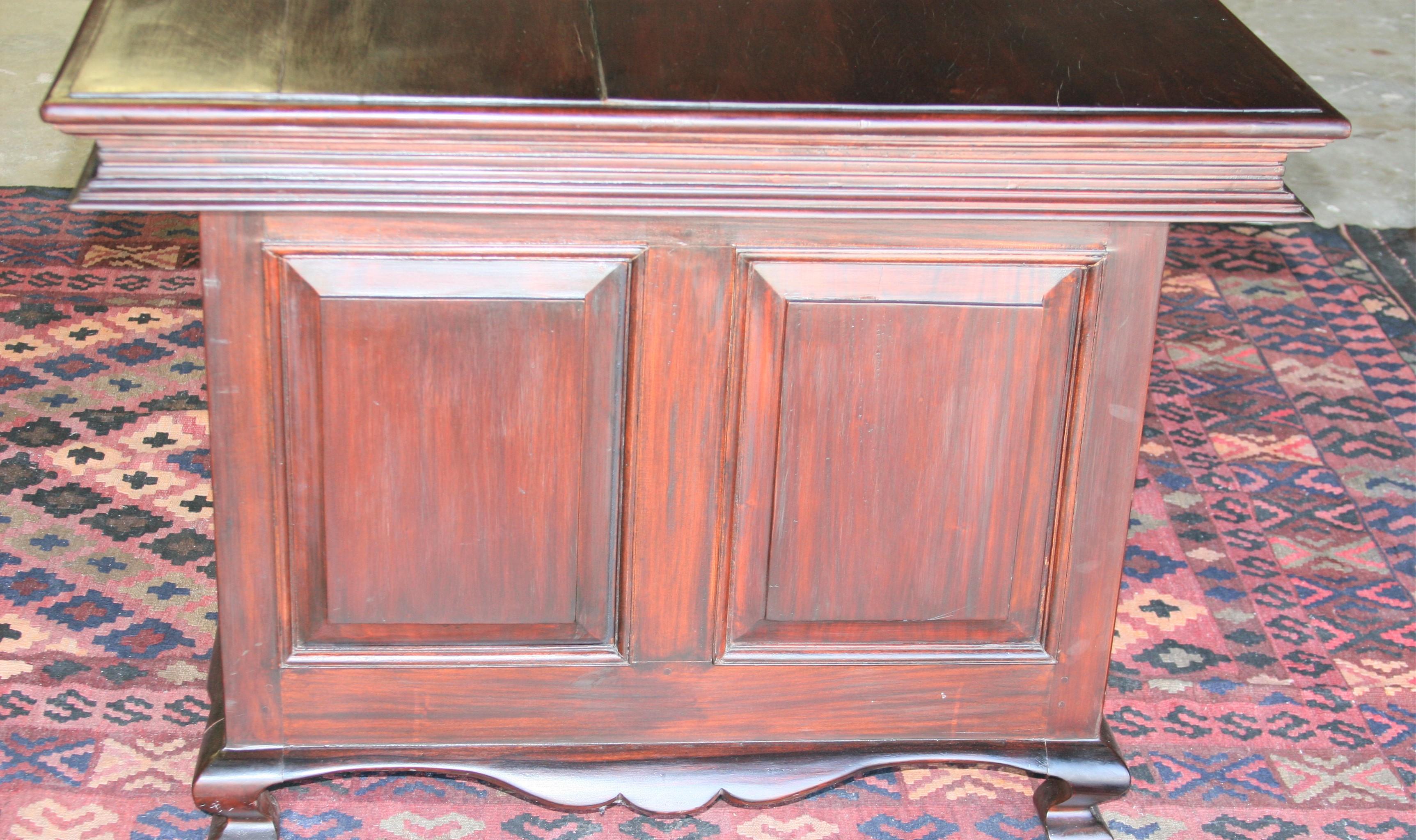 Early 20th Century Magnificent Custom Handcrafted Nedun Wood Desk         For Sale 1