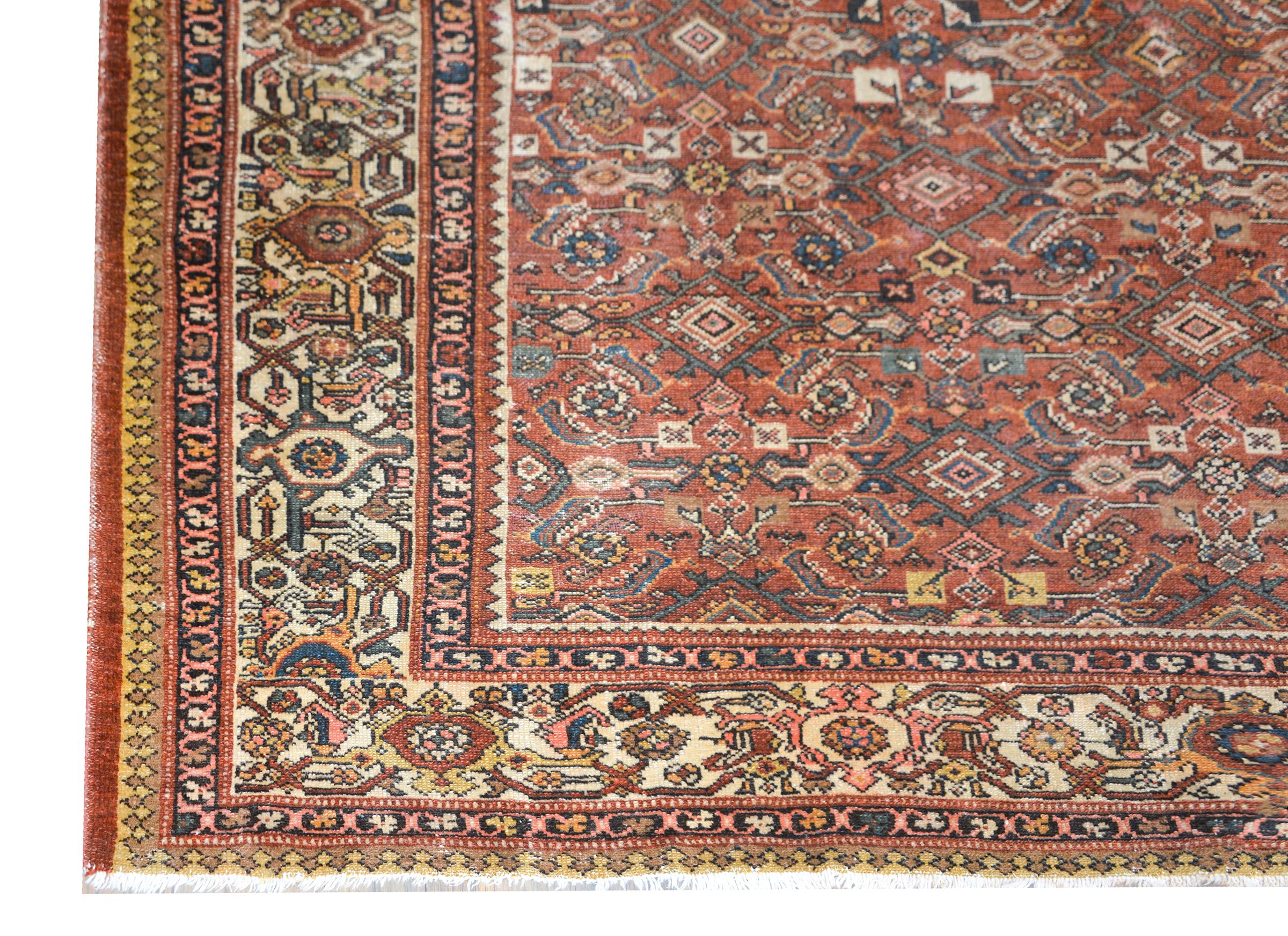 Early 20th Century Mahal Rug For Sale 3