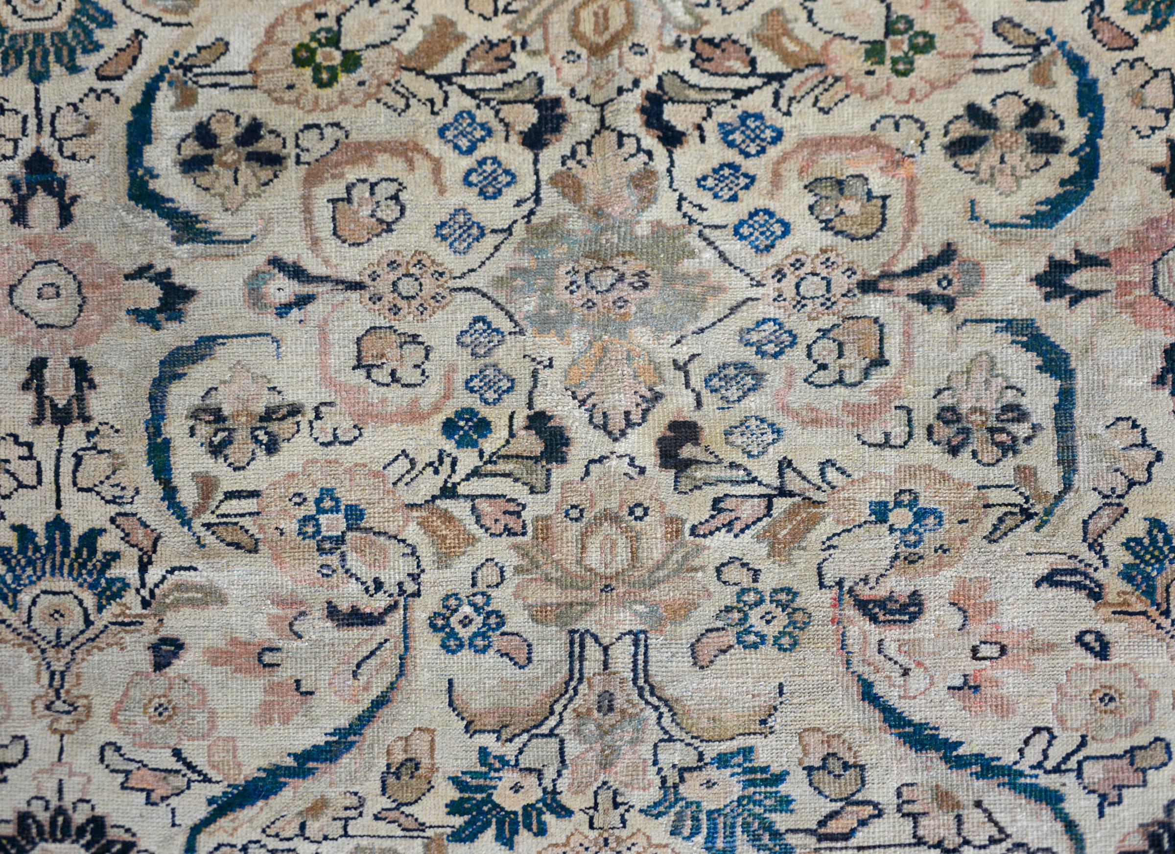 Mahal-Teppich aus dem frühen 20. Jahrhundert (Stammeskunst) im Angebot