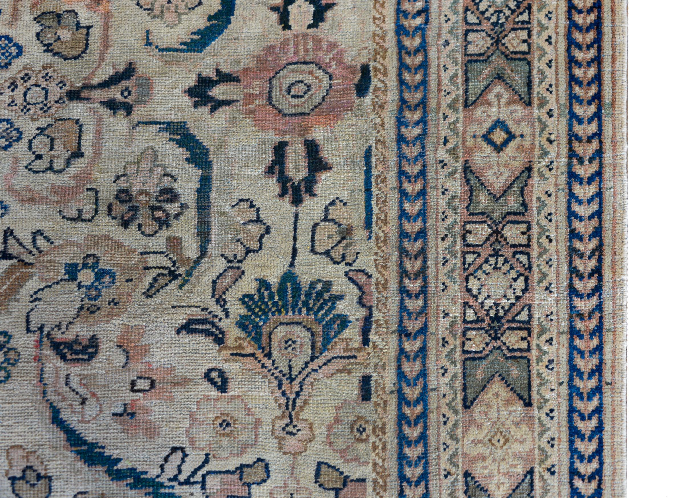 Mahal-Teppich aus dem frühen 20. Jahrhundert im Zustand „Gut“ im Angebot in Chicago, IL