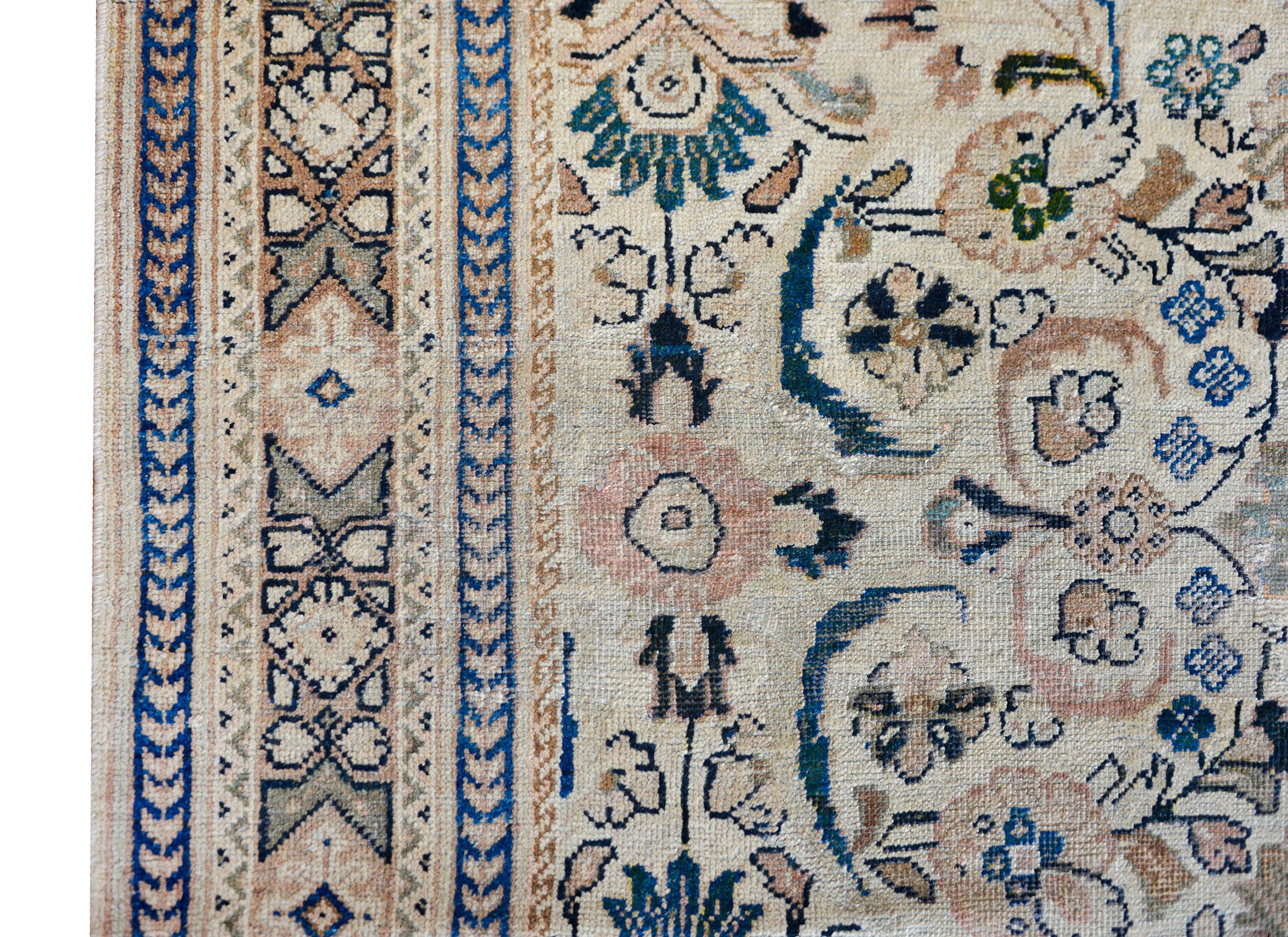 Mahal-Teppich aus dem frühen 20. Jahrhundert (Mitte des 20. Jahrhunderts) im Angebot