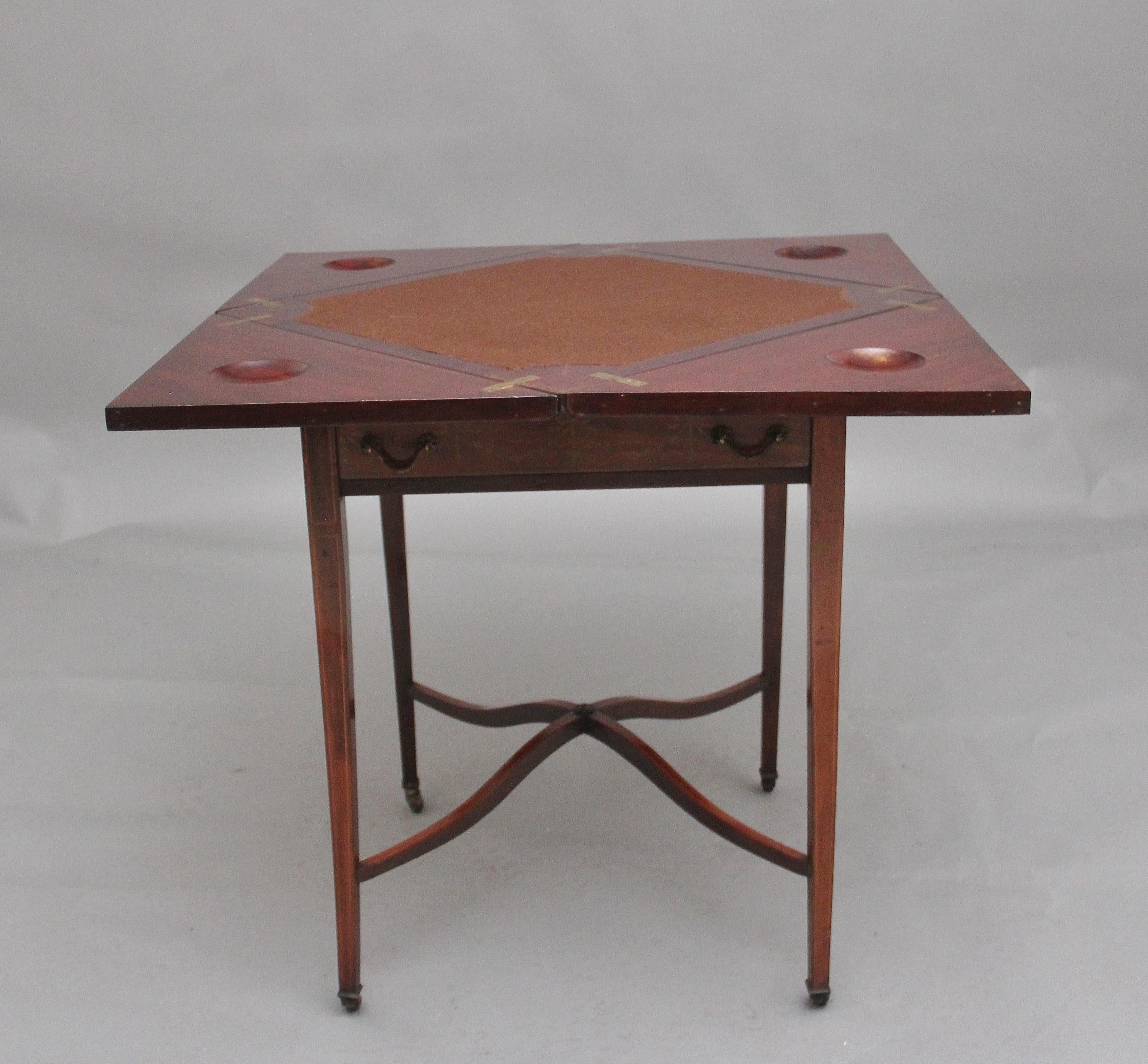 Early 20th Century mahogany and inlaid card table For Sale 7