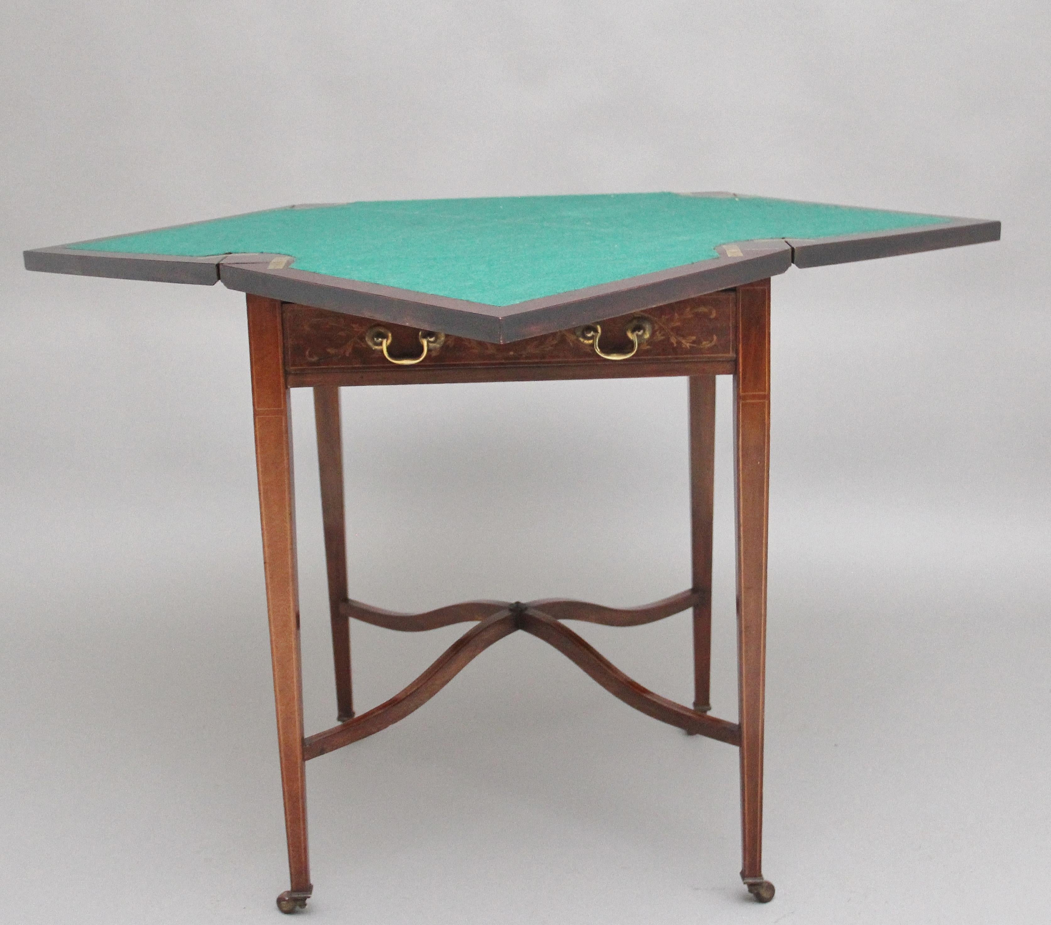 Inlay Early 20th Century mahogany and inlaid card table For Sale