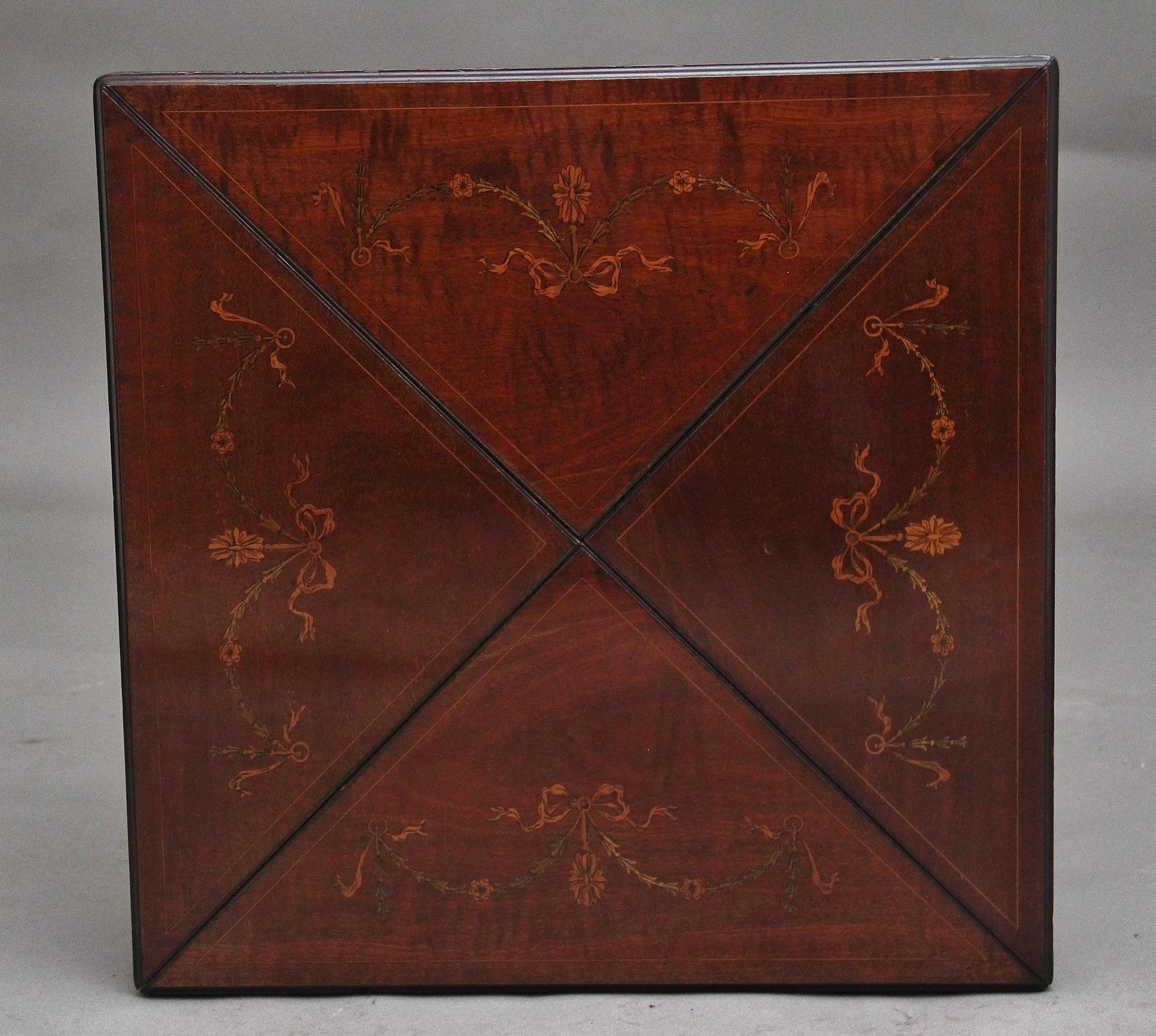Early 20th Century mahogany and inlaid card table For Sale 2