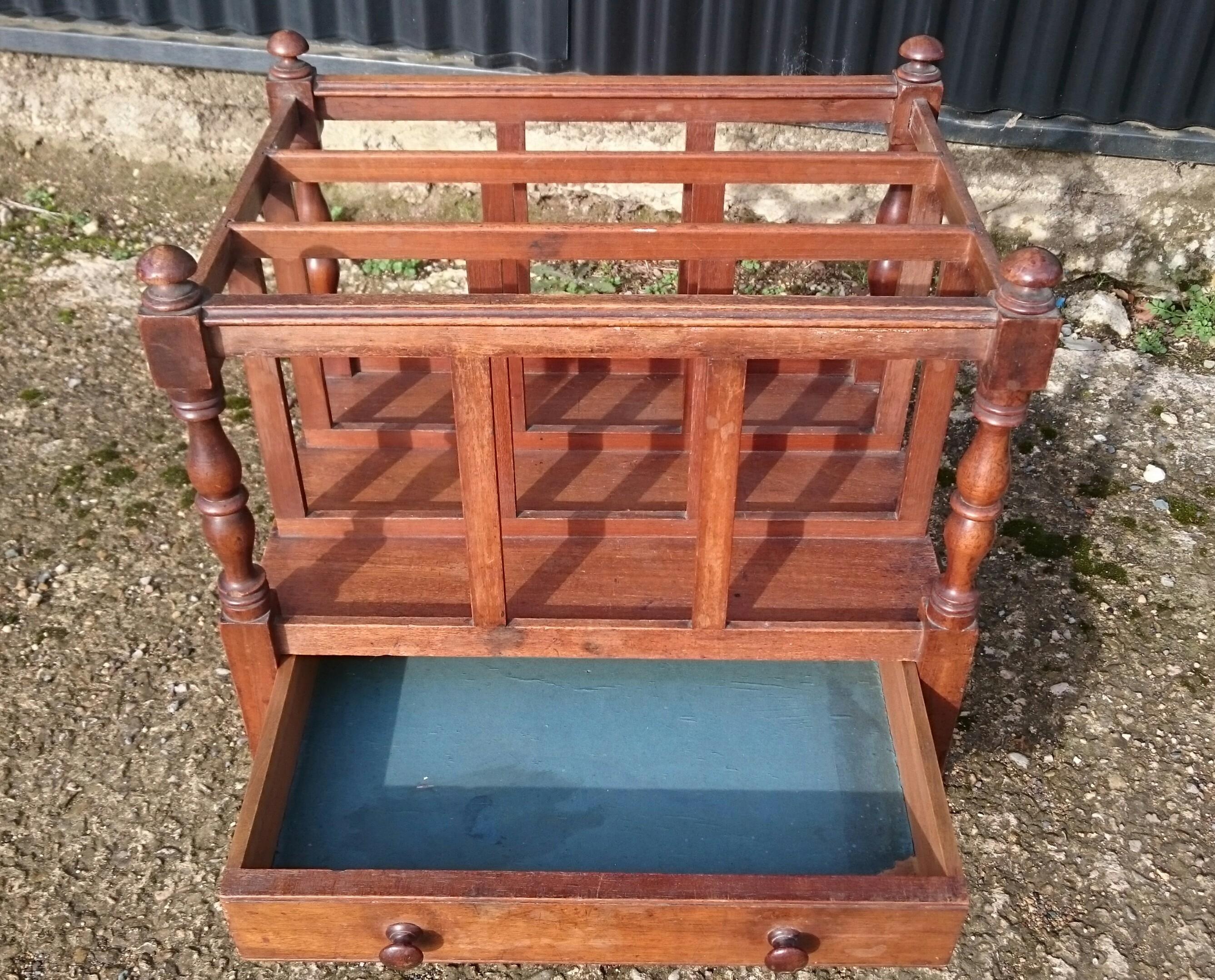 Early 20th Century Mahogany Canterbury / Magazine Rack Made by Howard and Sons For Sale 6