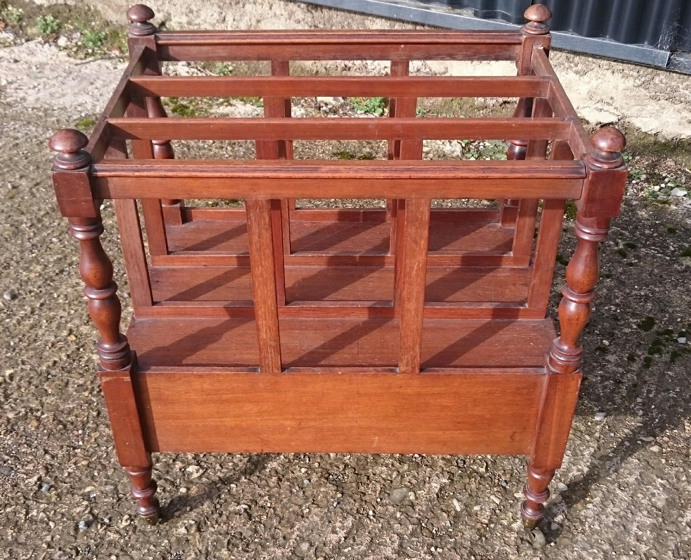 Early 20th Century Mahogany Canterbury / Magazine Rack Made by Howard and Sons For Sale 7