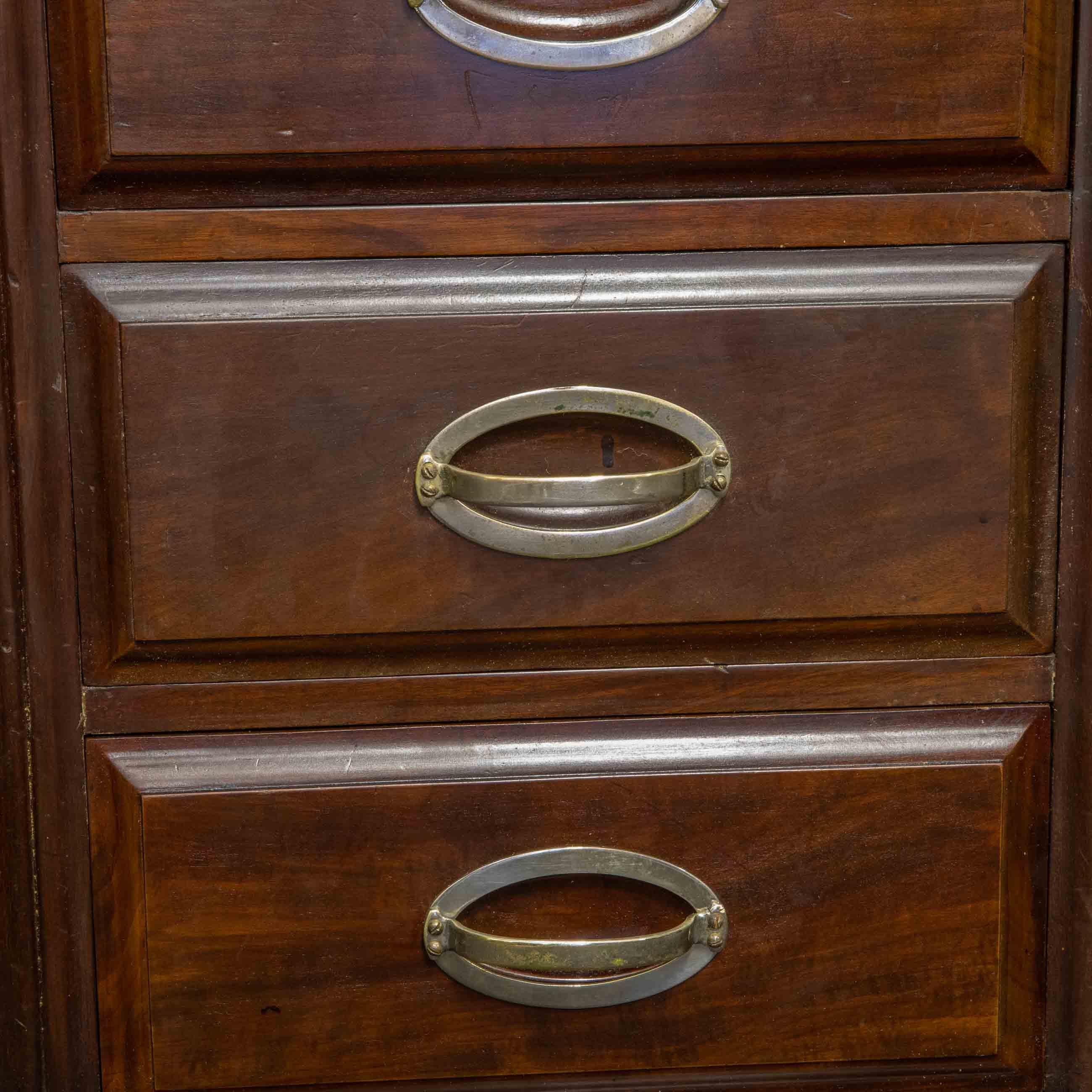 Early 20th Century Mahogany Desk For Sale 3