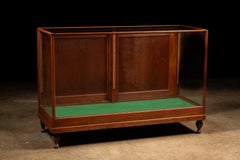 Early 20th Century Mahogany Display Case