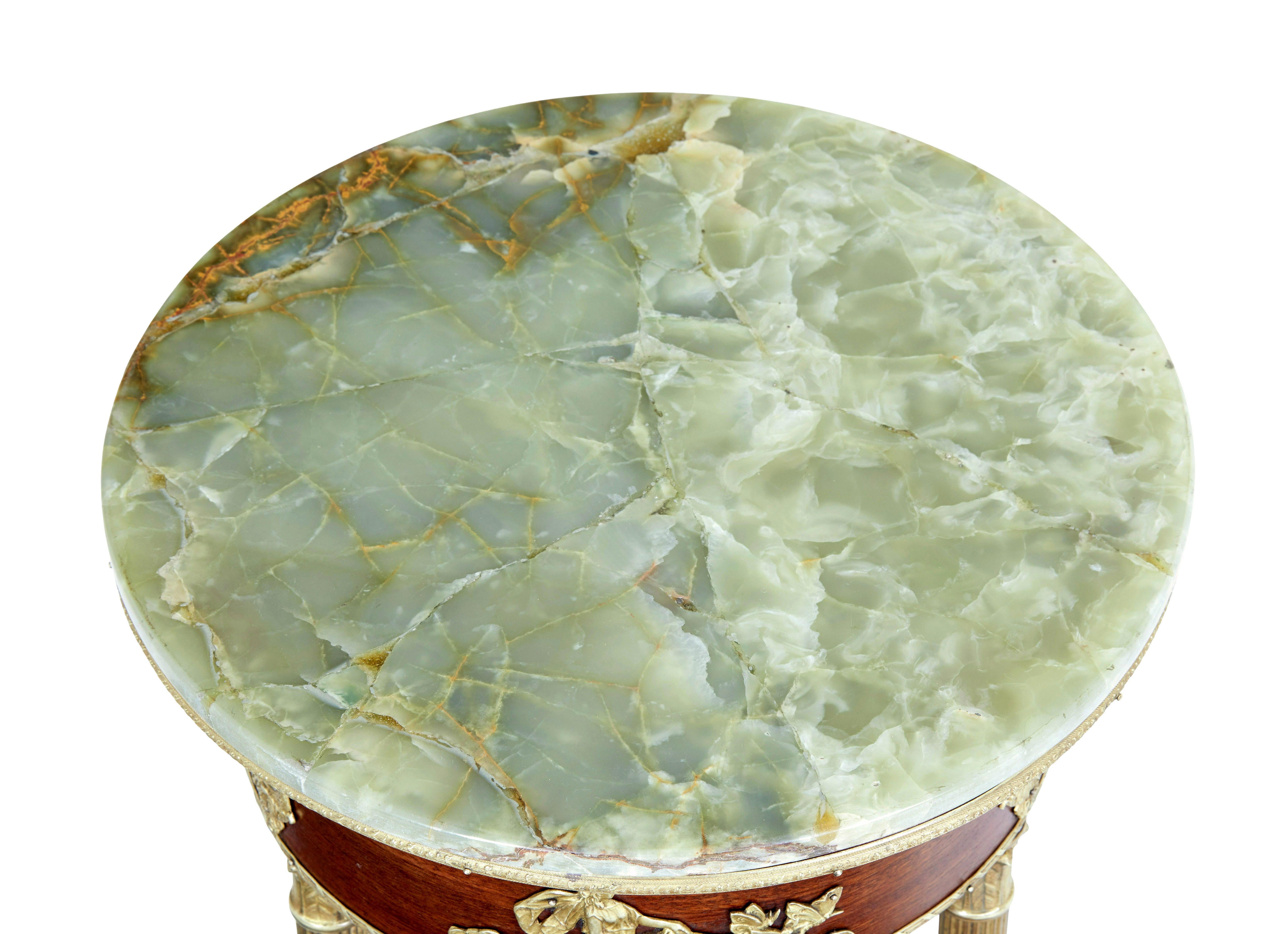 Mesa auxiliar de caoba renacimiento imperio de principios del siglo XX Sueco