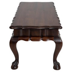 Early 20th Century Mahogany English Coffee Table In Original Patina