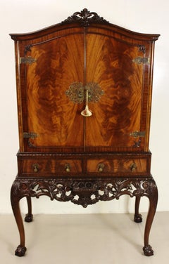Early 20th Century Mahogany Flame Veneered Cocktail Cabinet