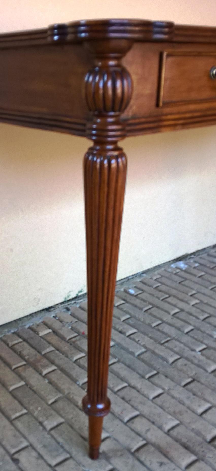 Early 20th Century Mahogany Free Standing Writing Table For Sale 1