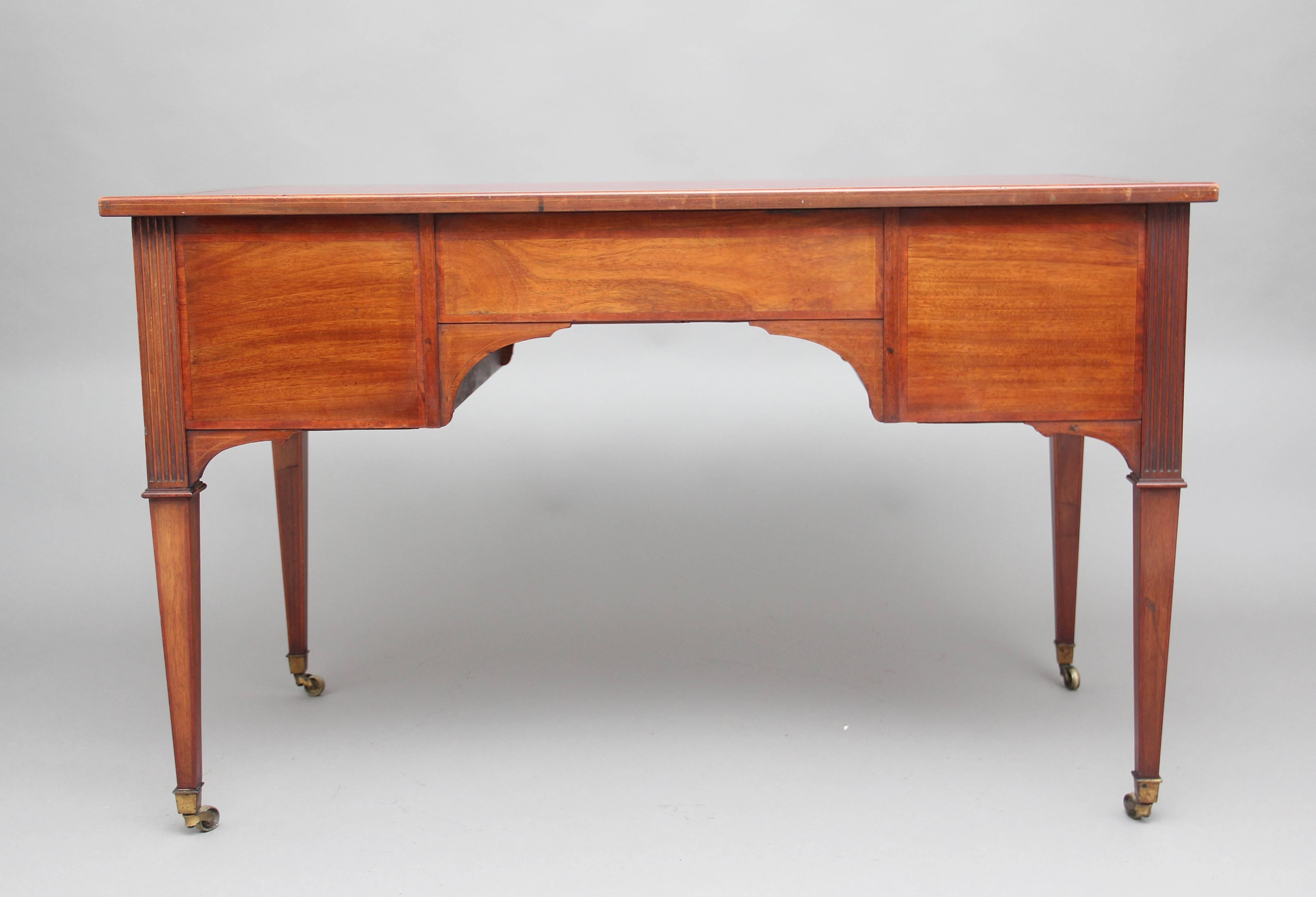 English Early 20th Century Mahogany Inlaid Desk