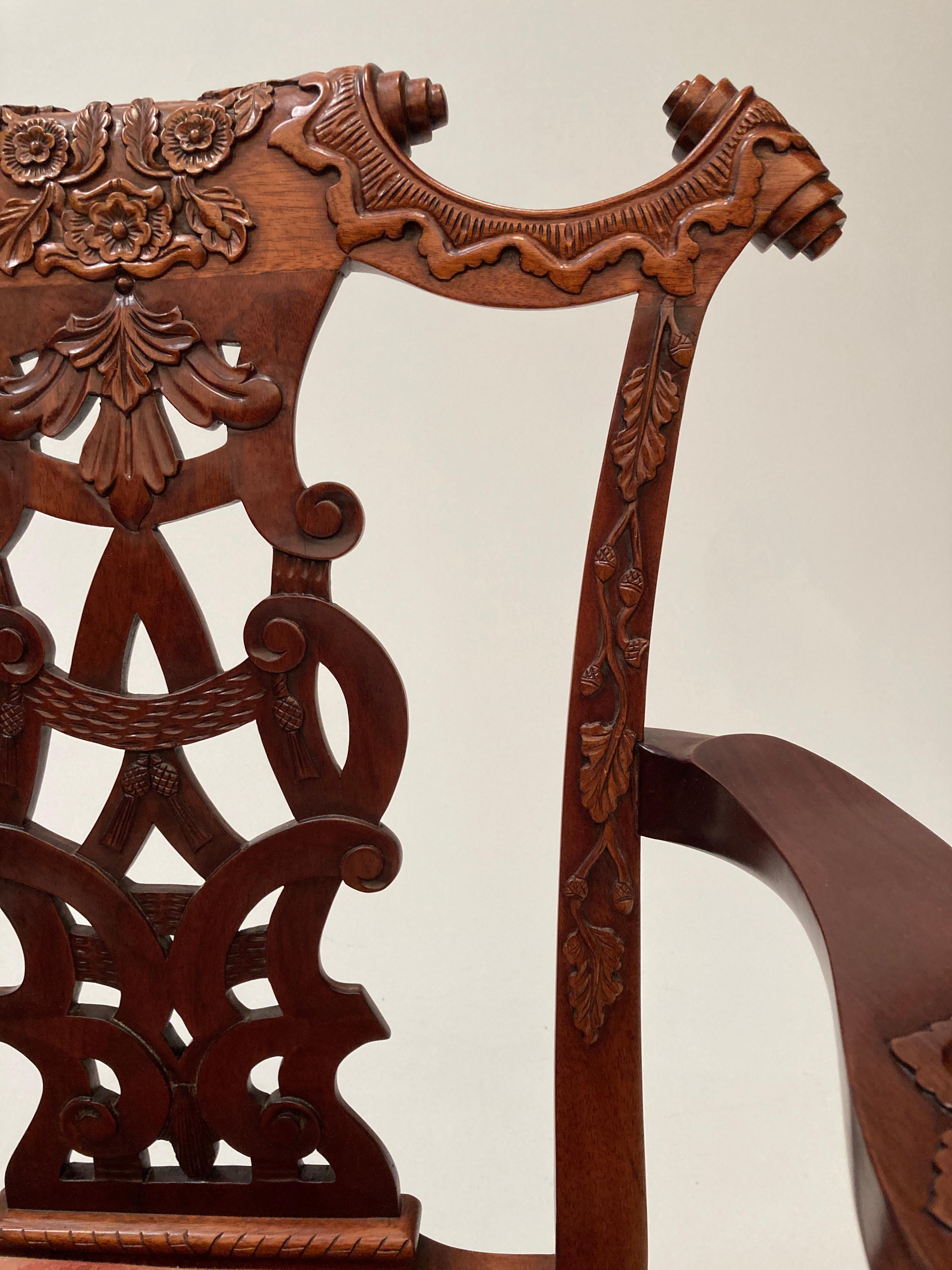 Irische antike Replica Chippendale-Stühle aus Mahagoni des frühen 20. Jahrhunderts – 2er-Set im Angebot 1