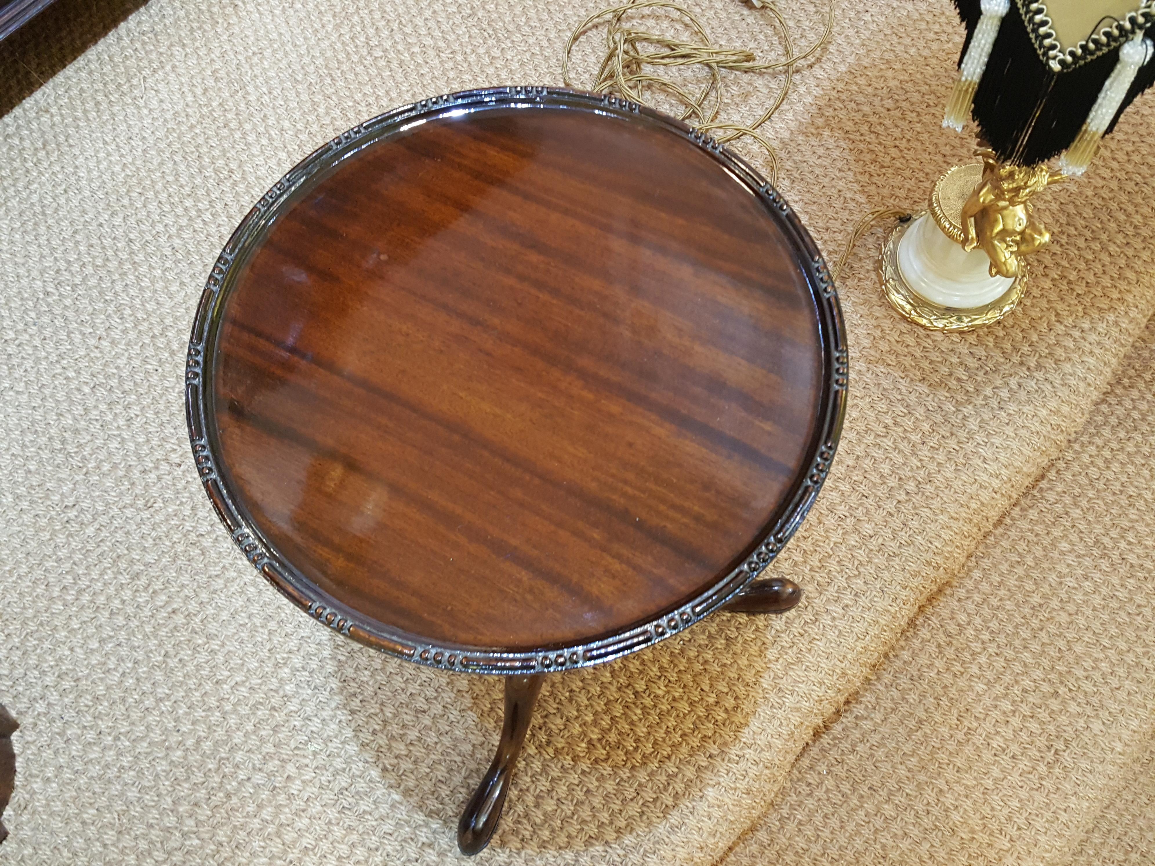Early 20th Century Mahogany Lamp Table In Good Condition In Altrincham, Cheshire