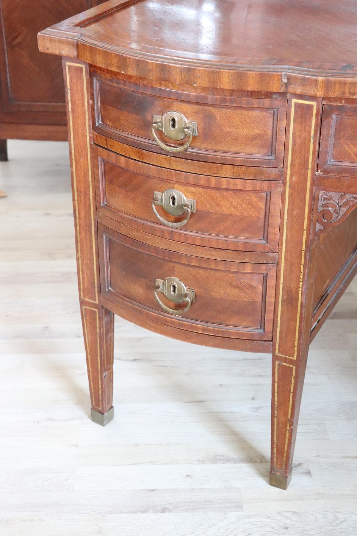 Early 20th Century Mahogany Office Furniture Set with 3 Bookcase 1 Desk 1 Chair 7