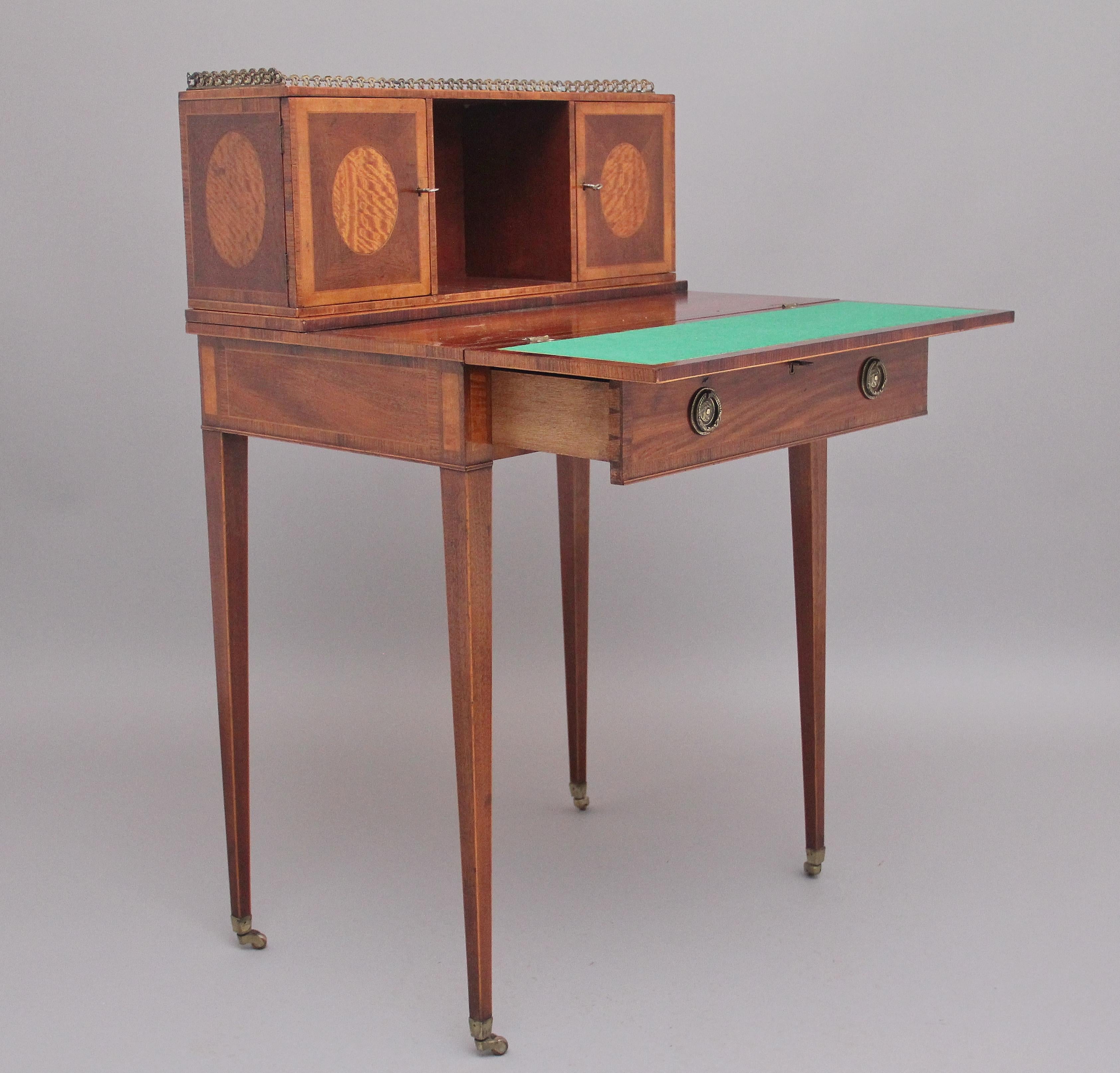 British Early 20th Century Mahogany & Satinwood Boheur-du-jour