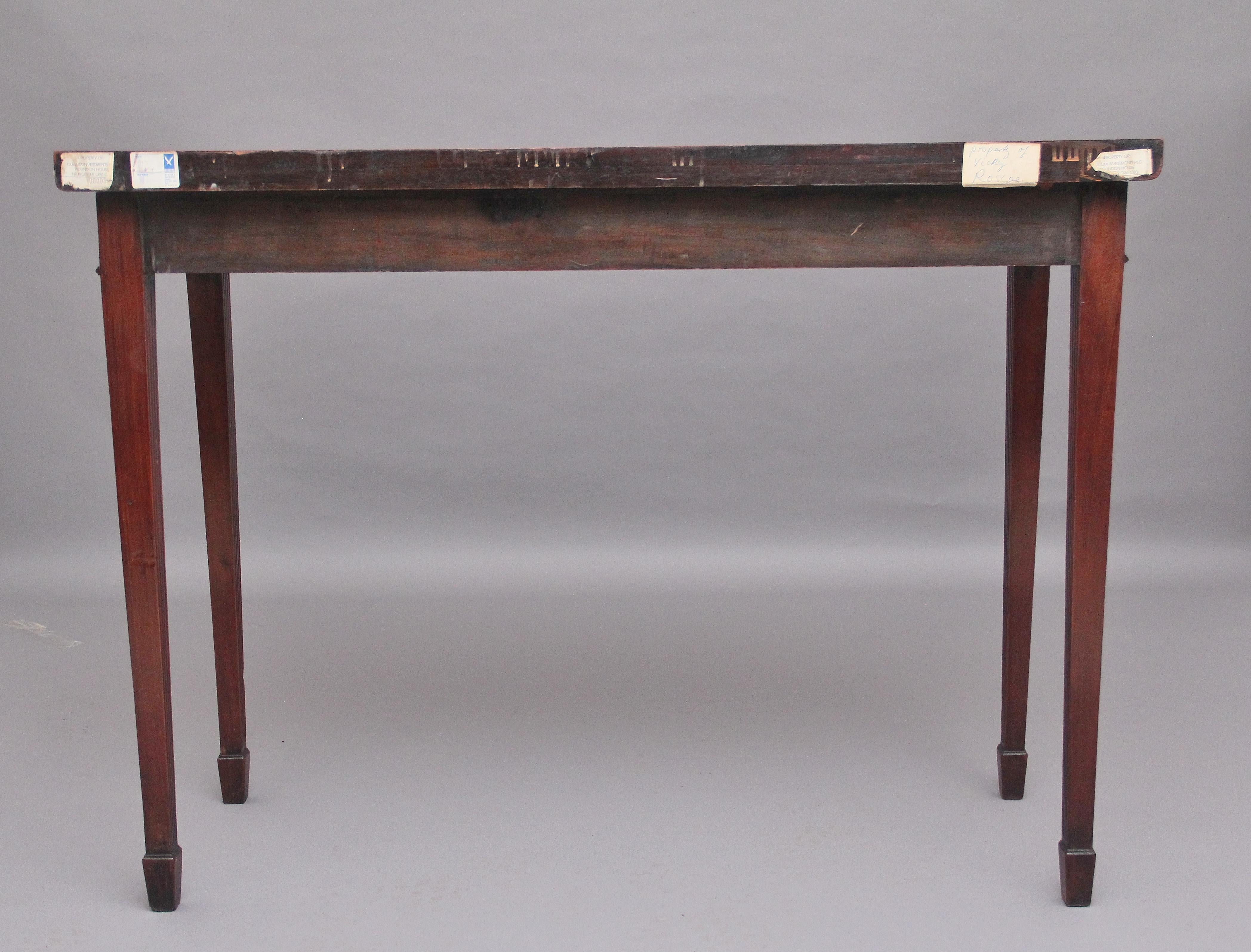 British Early 20th Century Mahogany Serpentine Console Table For Sale