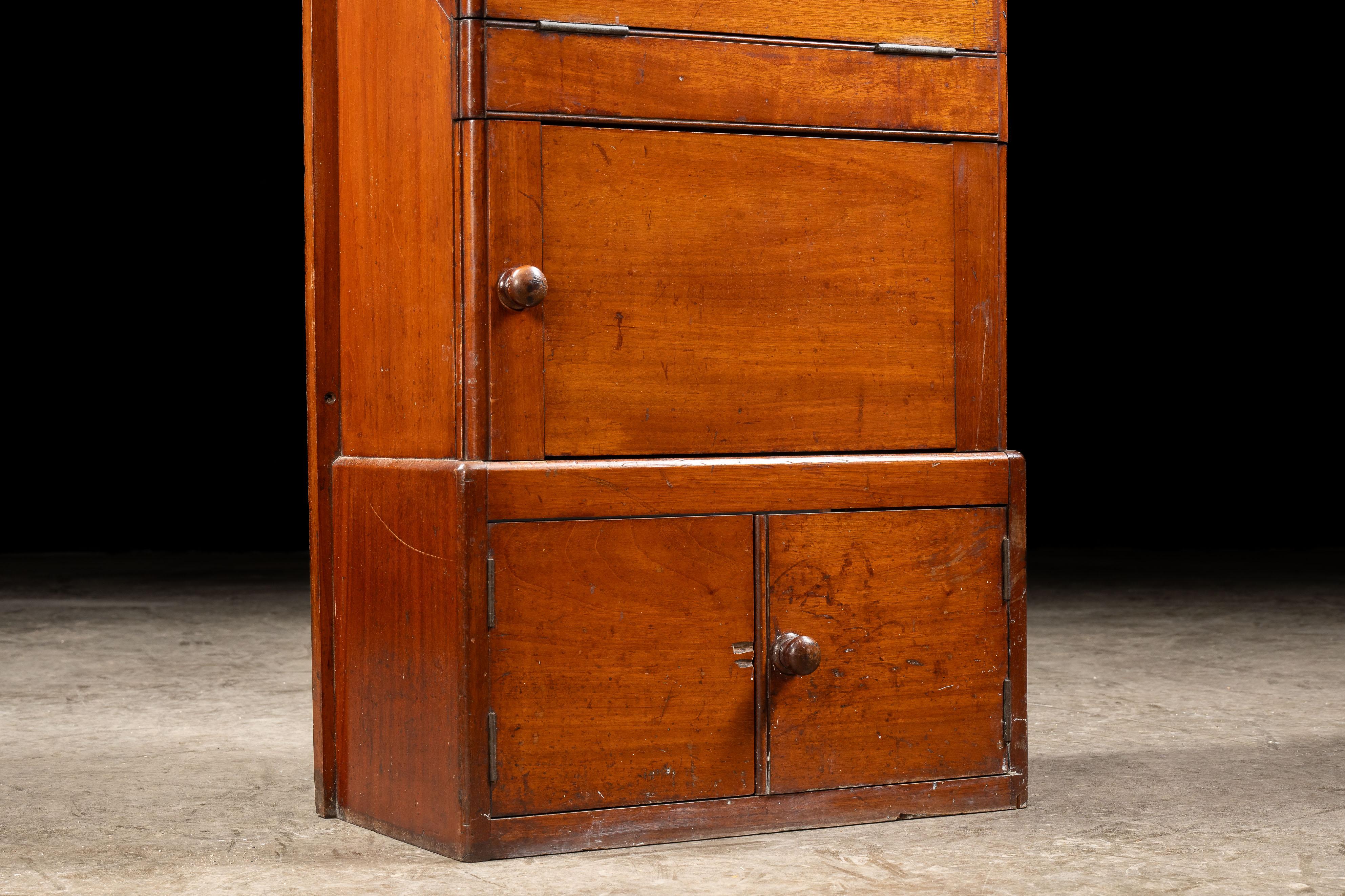 Early 20th Century Mahogany Ship Dresser and Wash Basin For Sale 6