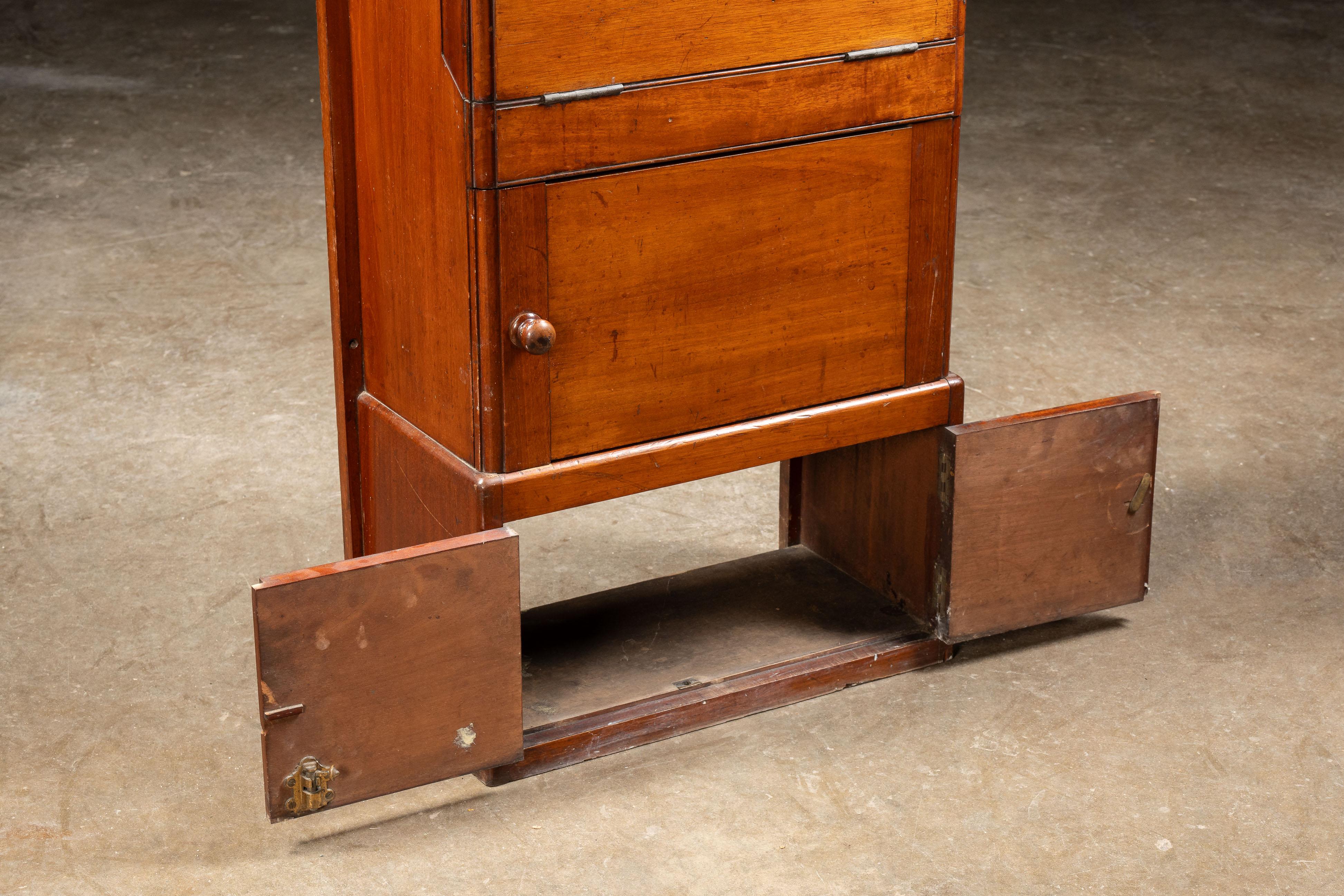 Early 20th Century Mahogany Ship Dresser and Wash Basin For Sale 8