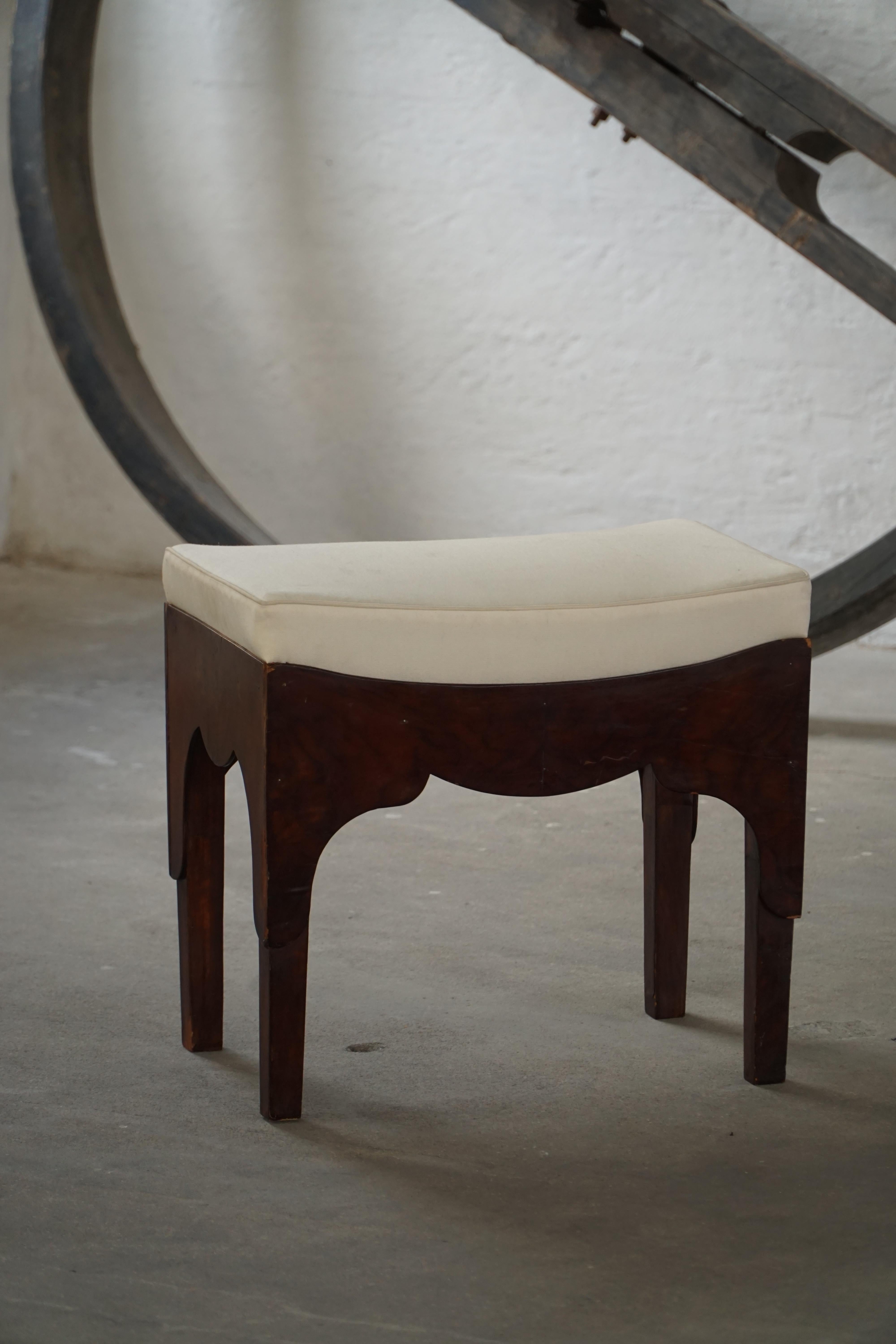 Early 20th Century Mahogany Vanity / Dressing Stool, Danish Cabinetmaker For Sale 1