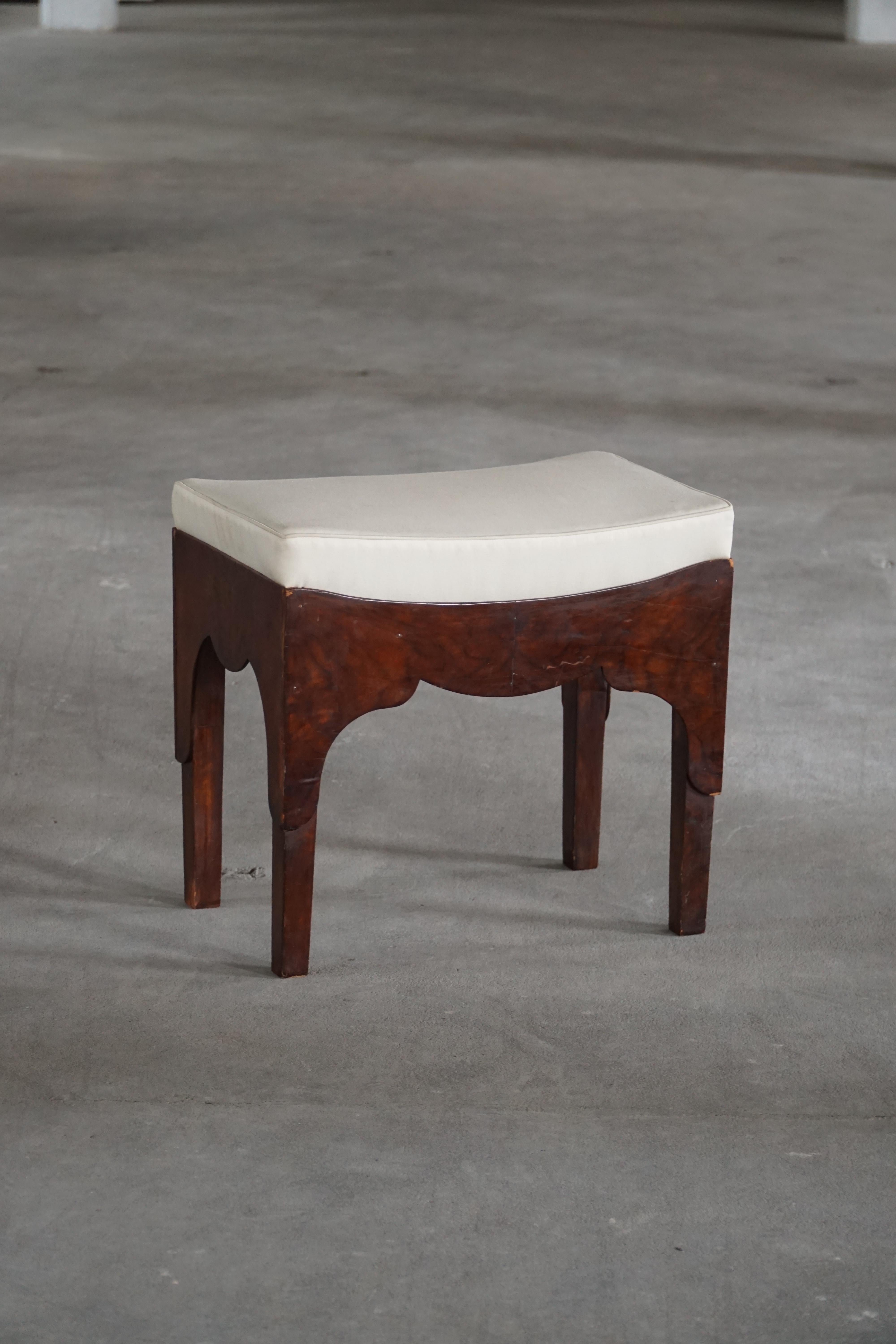 Early 20th Century Mahogany Vanity / Dressing Stool, Danish Cabinetmaker For Sale 3