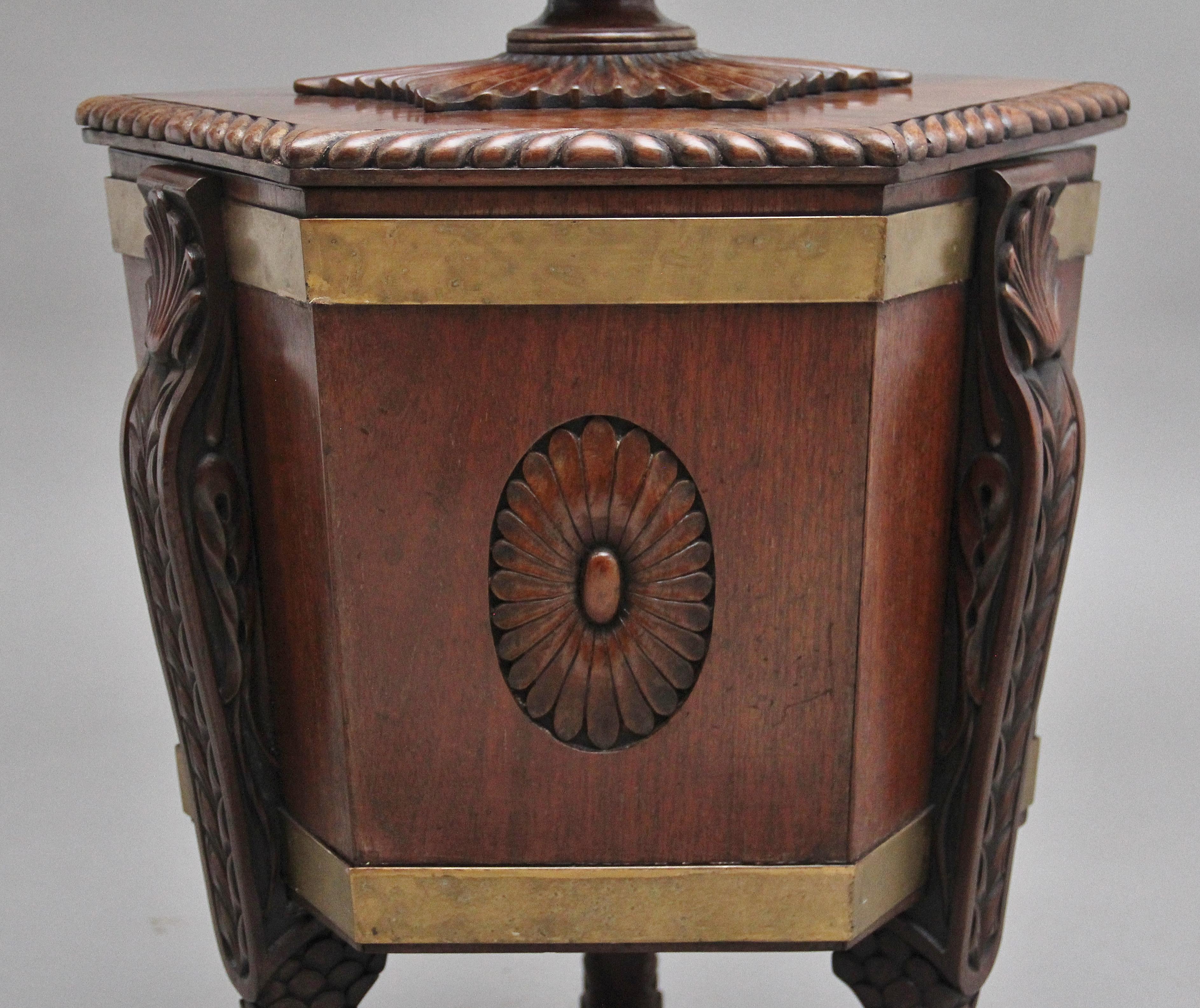 Early 20th Century Mahogany Wine Cooler in the Regency Style For Sale 8