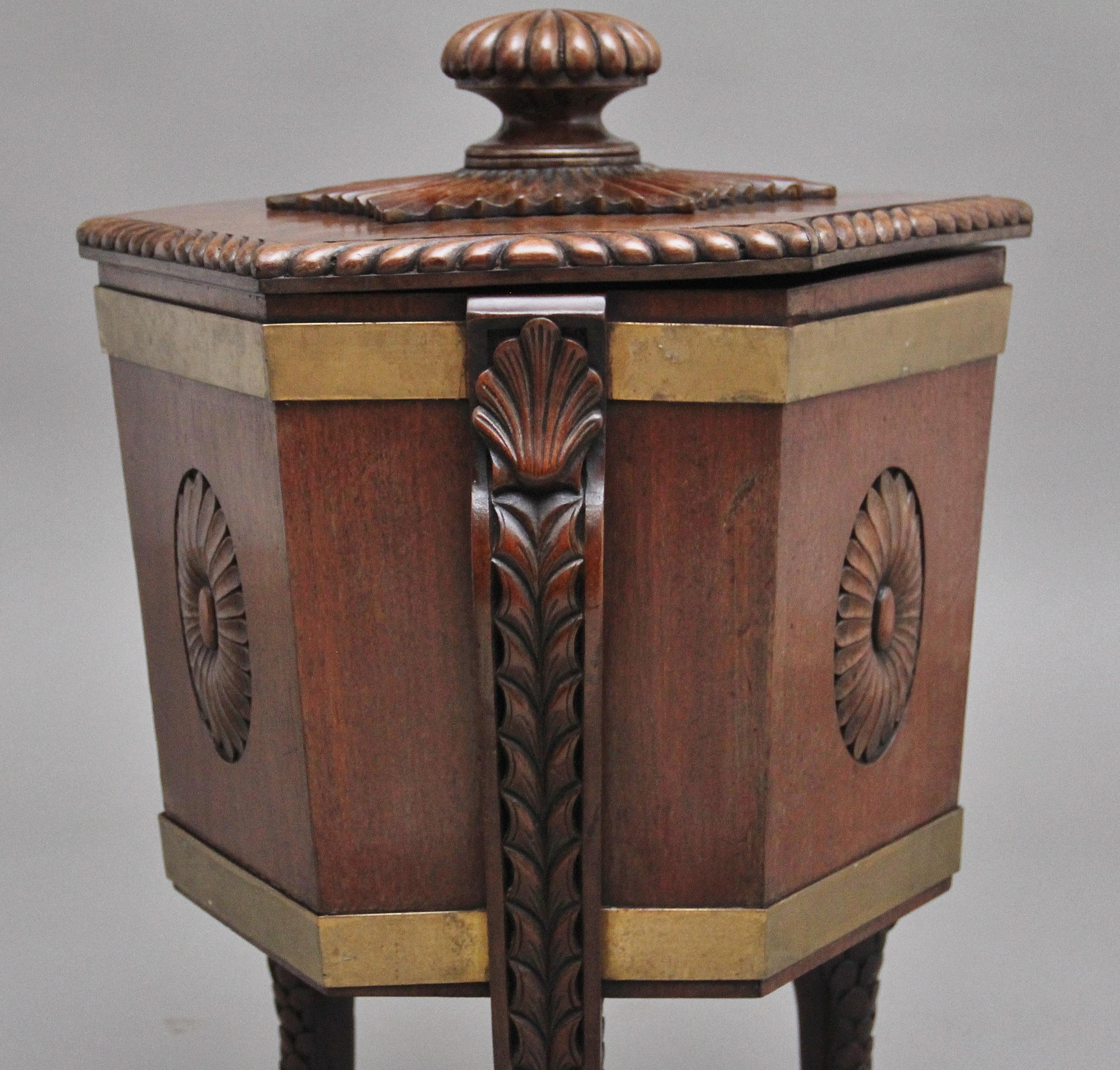 Early 20th Century Mahogany Wine Cooler in the Regency Style For Sale 9