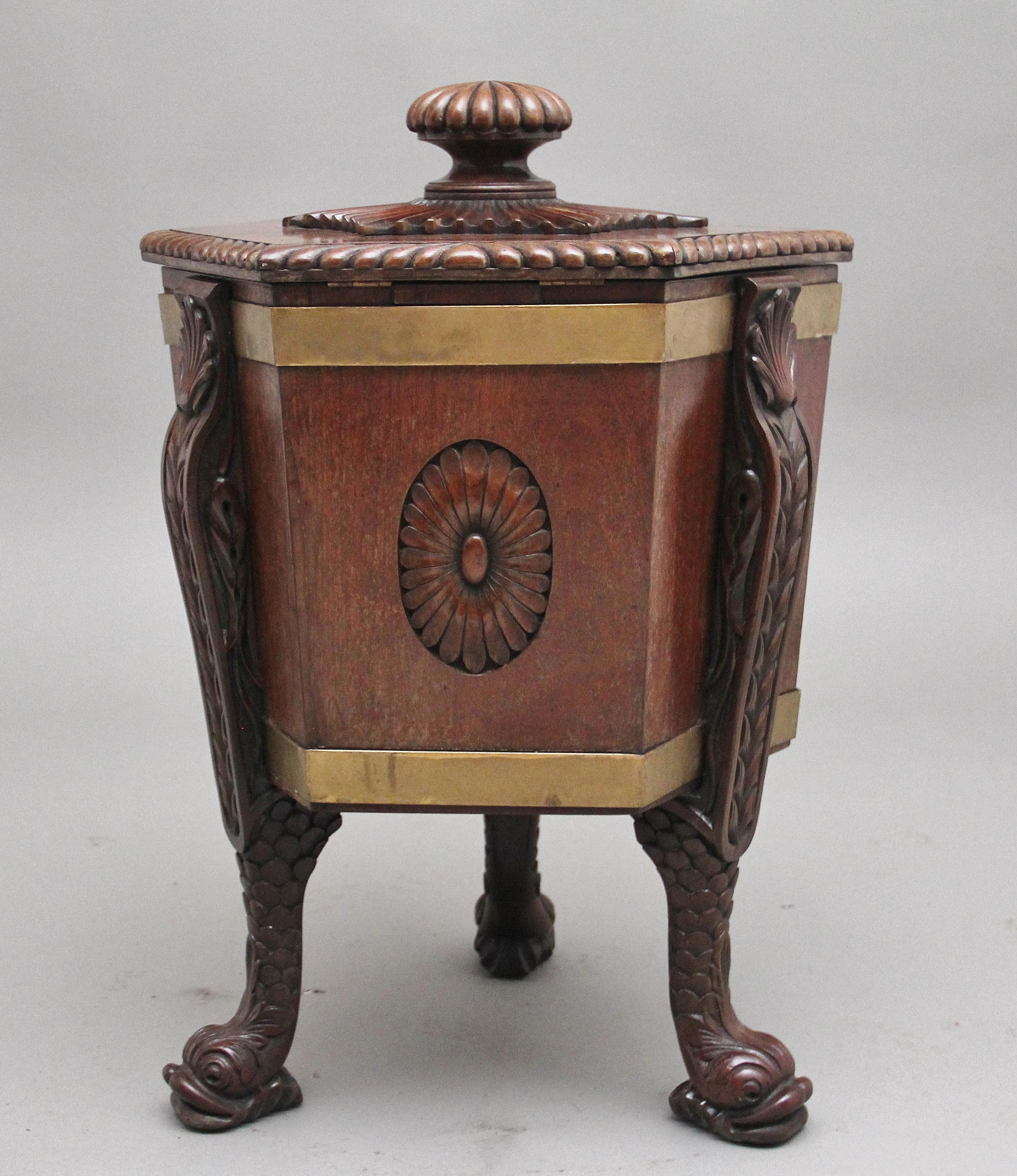 Early 20th Century Mahogany Wine Cooler in the Regency Style For Sale 1