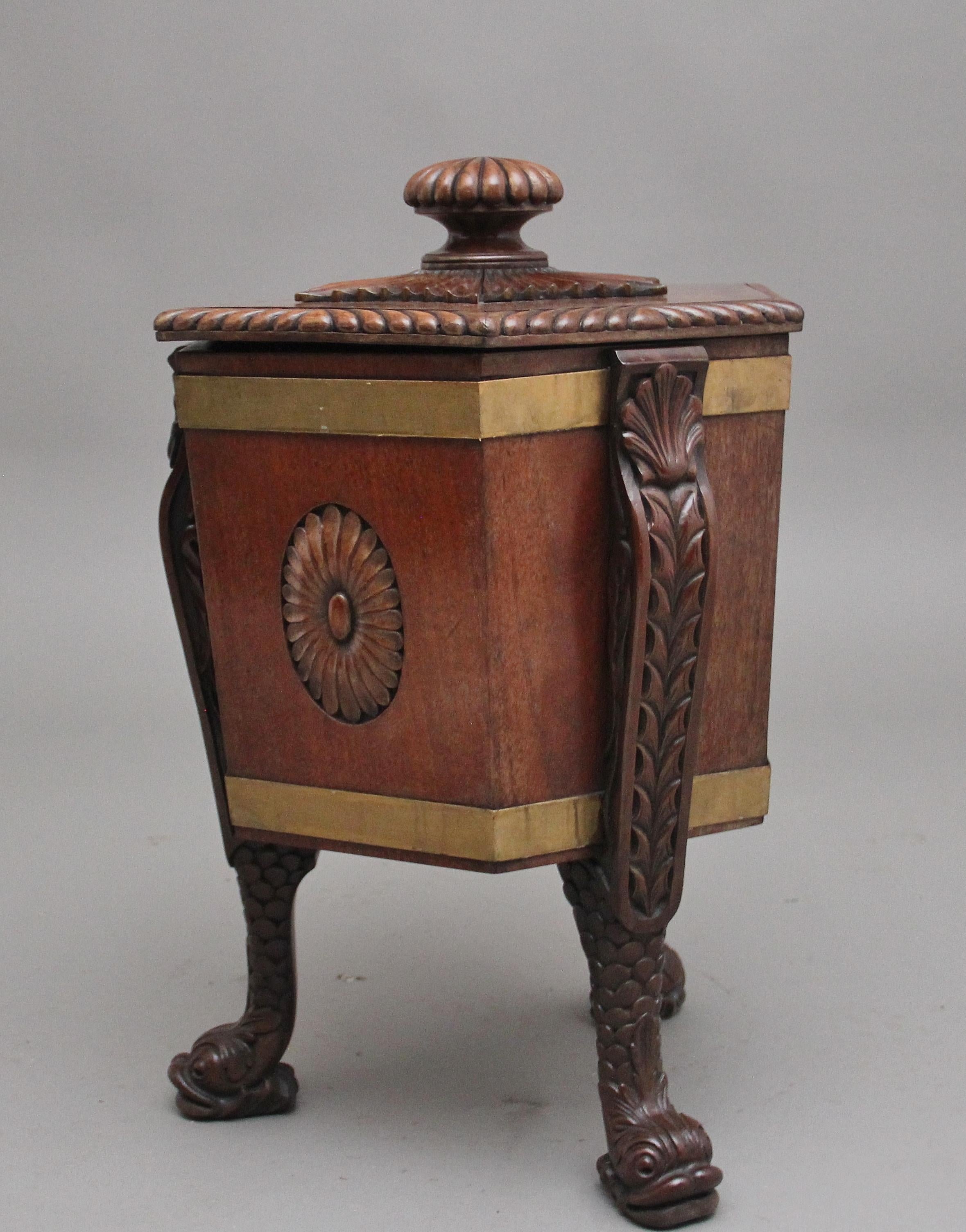 Early 20th Century Mahogany Wine Cooler in the Regency Style For Sale 3