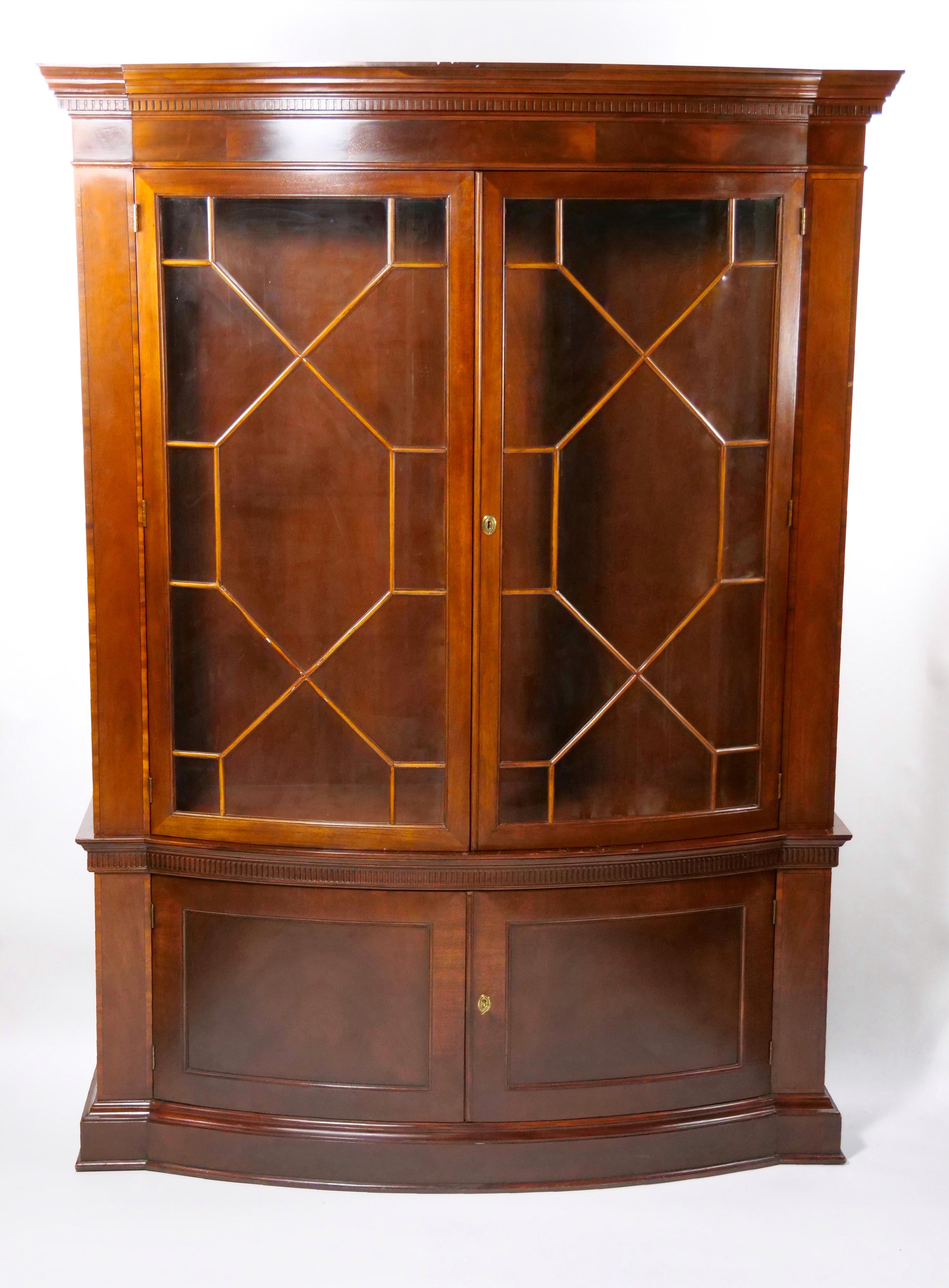 Early 20th Century  Mahogany Wood Demilune Shape Historical Charleston Cabinet For Sale 9