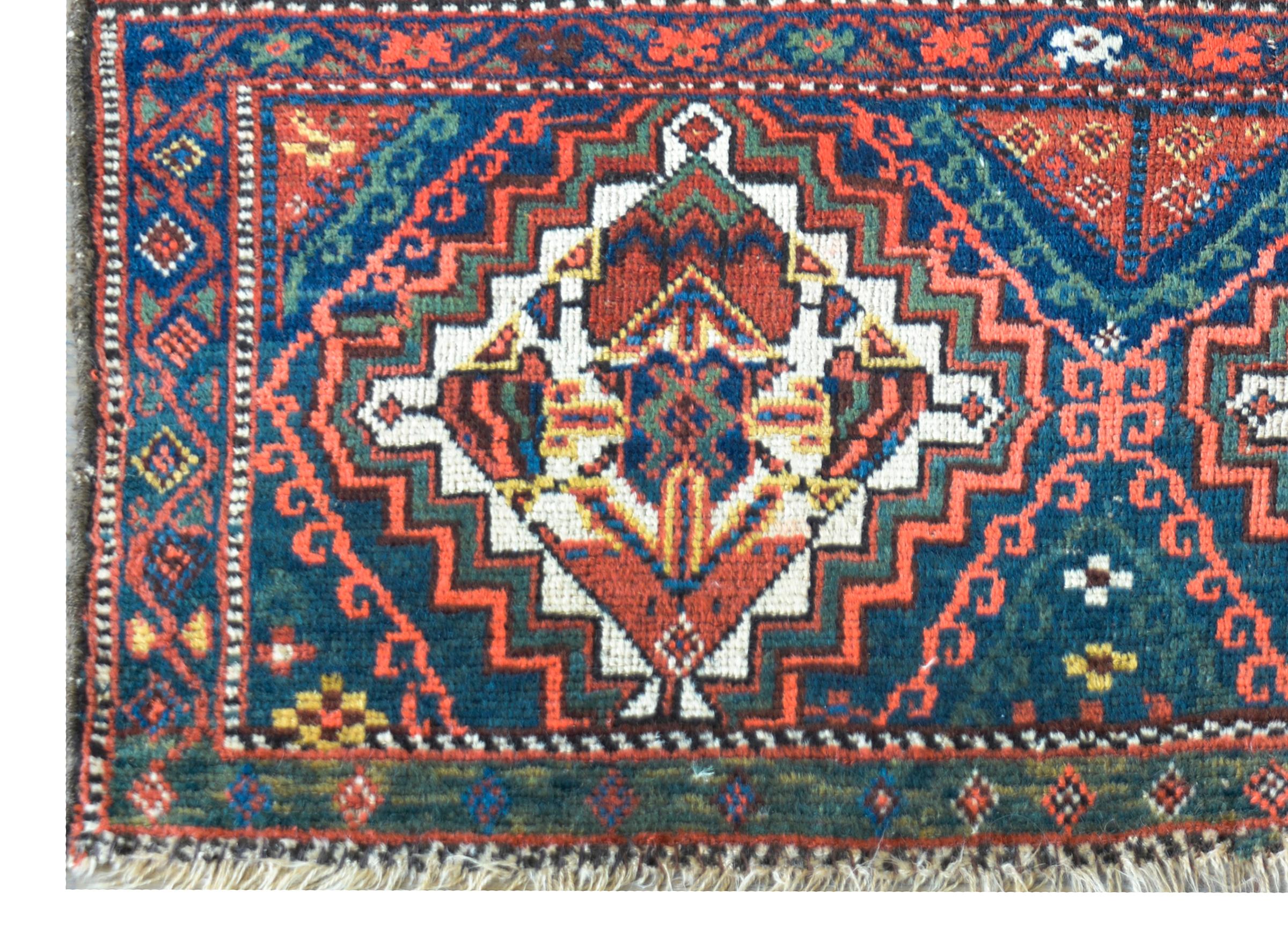 Early 20th Century Malayer Bag Face Rug In Good Condition For Sale In Chicago, IL