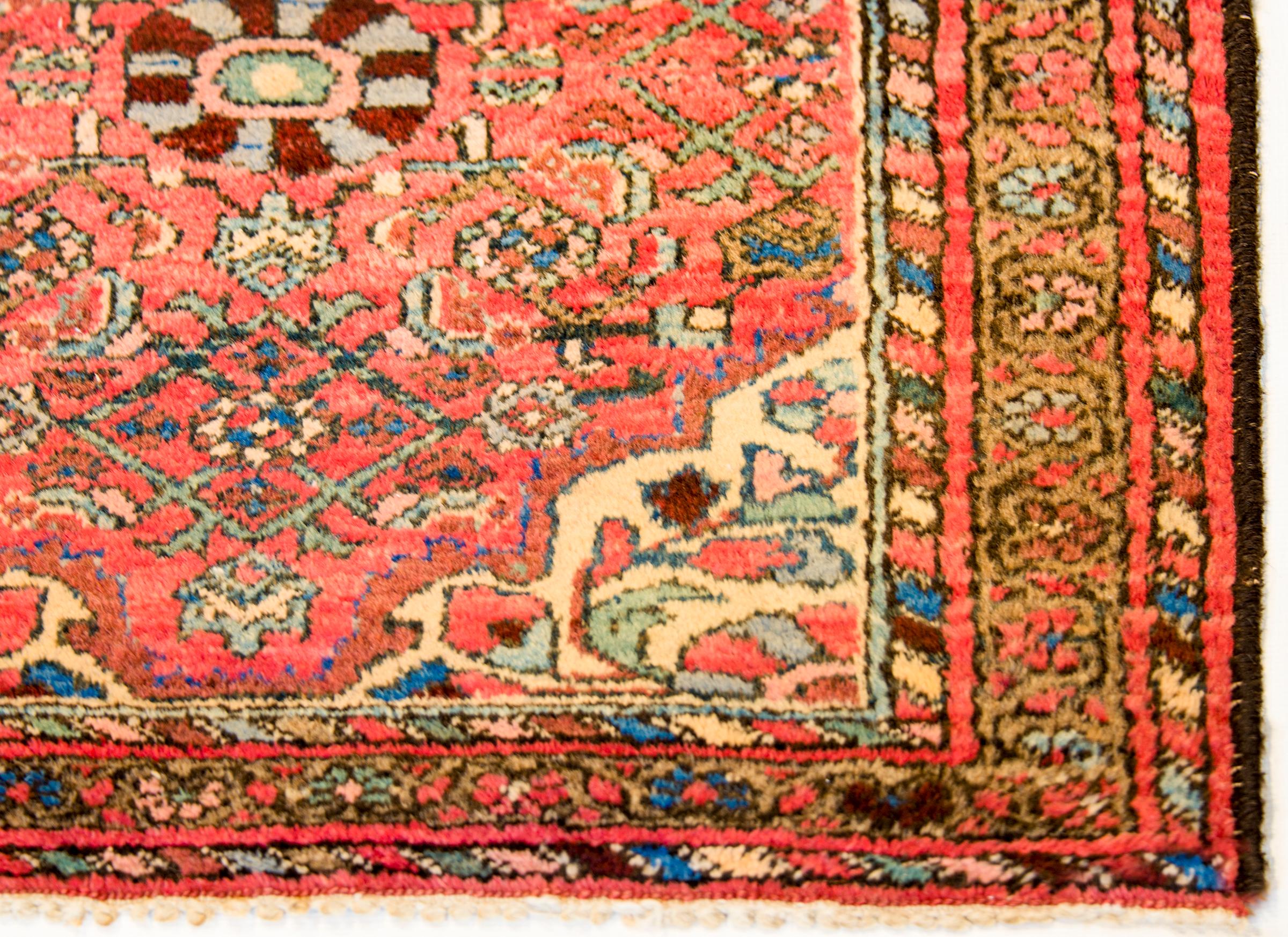 Early 20th Century Malayer Rug In Good Condition For Sale In Chicago, IL
