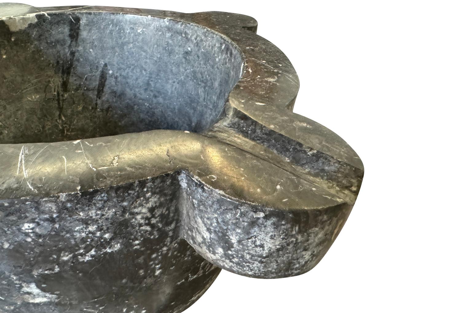 Mortero de mármol de principios del siglo XX en Bueno estado para la venta en Round Top, TX