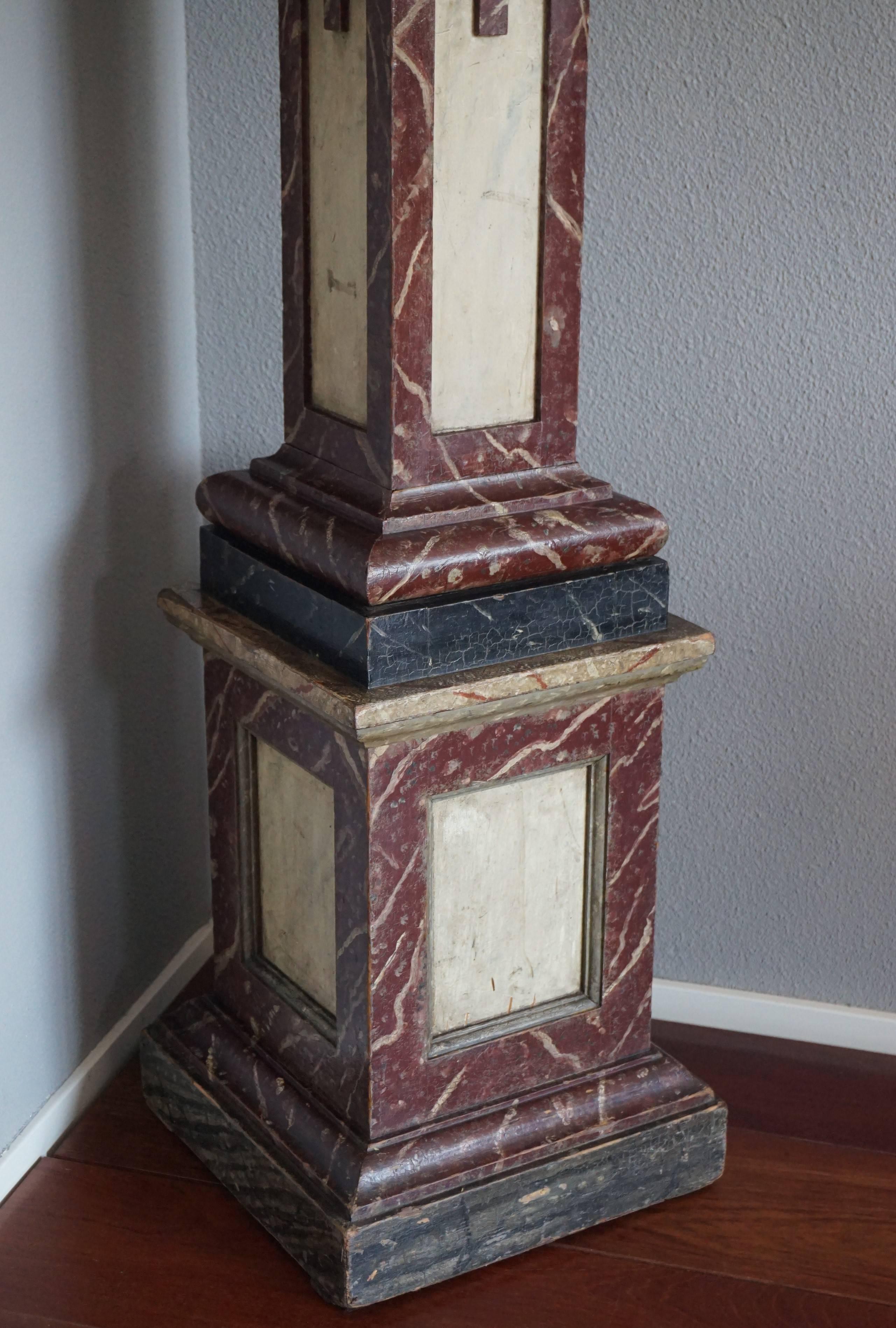Early 20th Century Marble Painted Wooden Sculpture Stand / Newel Post Column For Sale 2