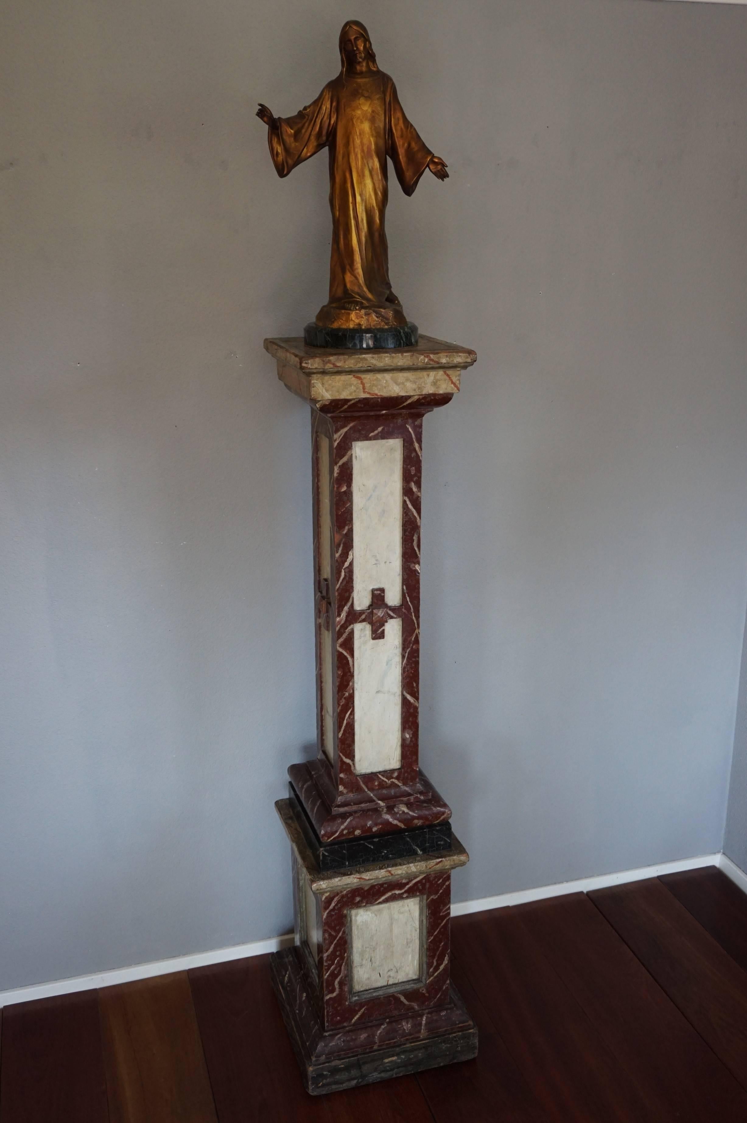 Early 20th Century Marble Painted Wooden Sculpture Stand / Newel Post Column In Good Condition For Sale In Lisse, NL