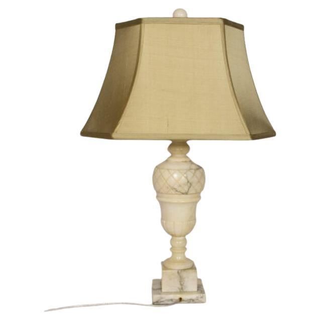 Lampe de table en marbre du début du 20e siècle