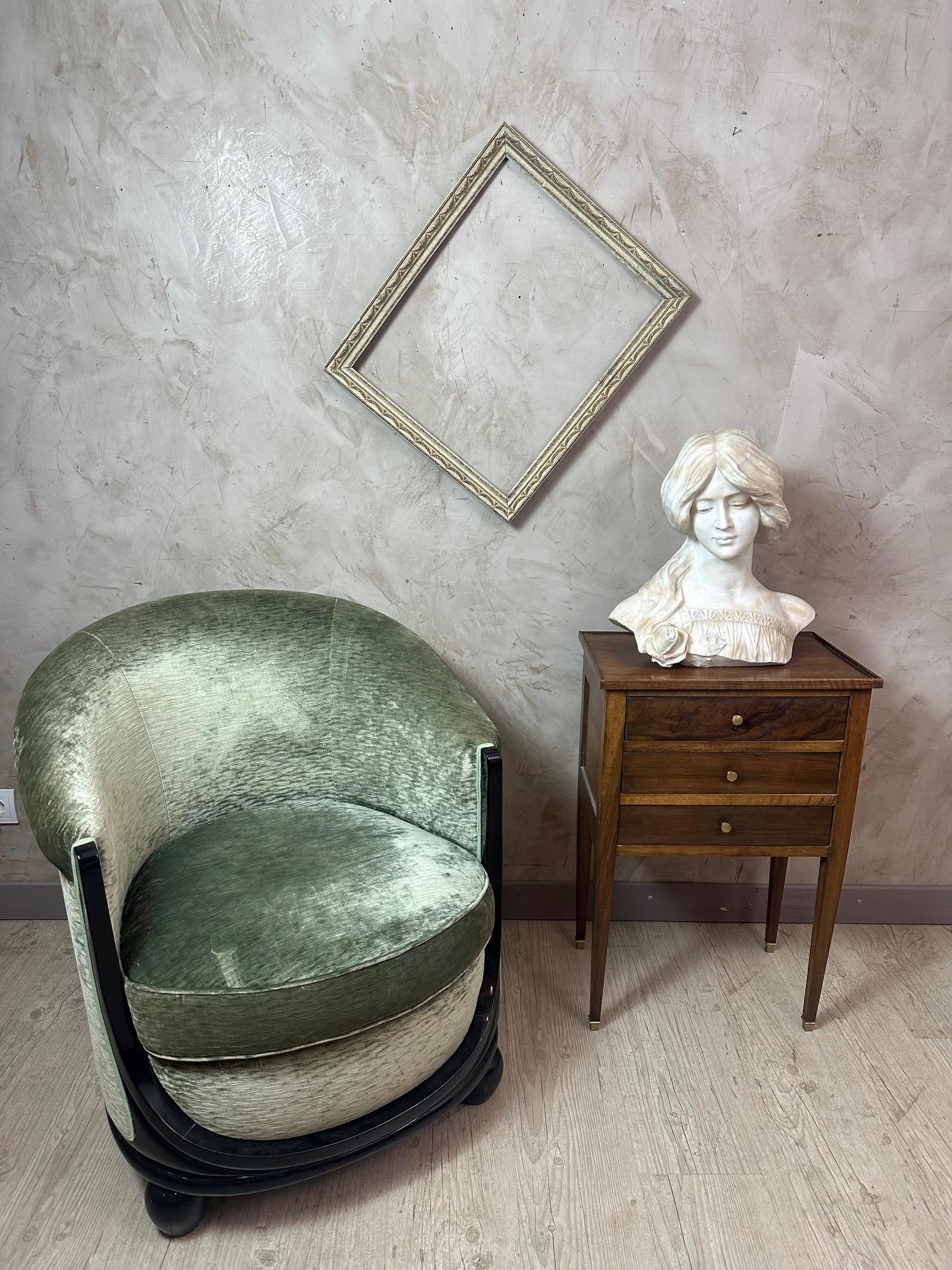 Busto de mujer en mármol de principios del siglo XX Firmado Hillebrand, 1900 en venta 10