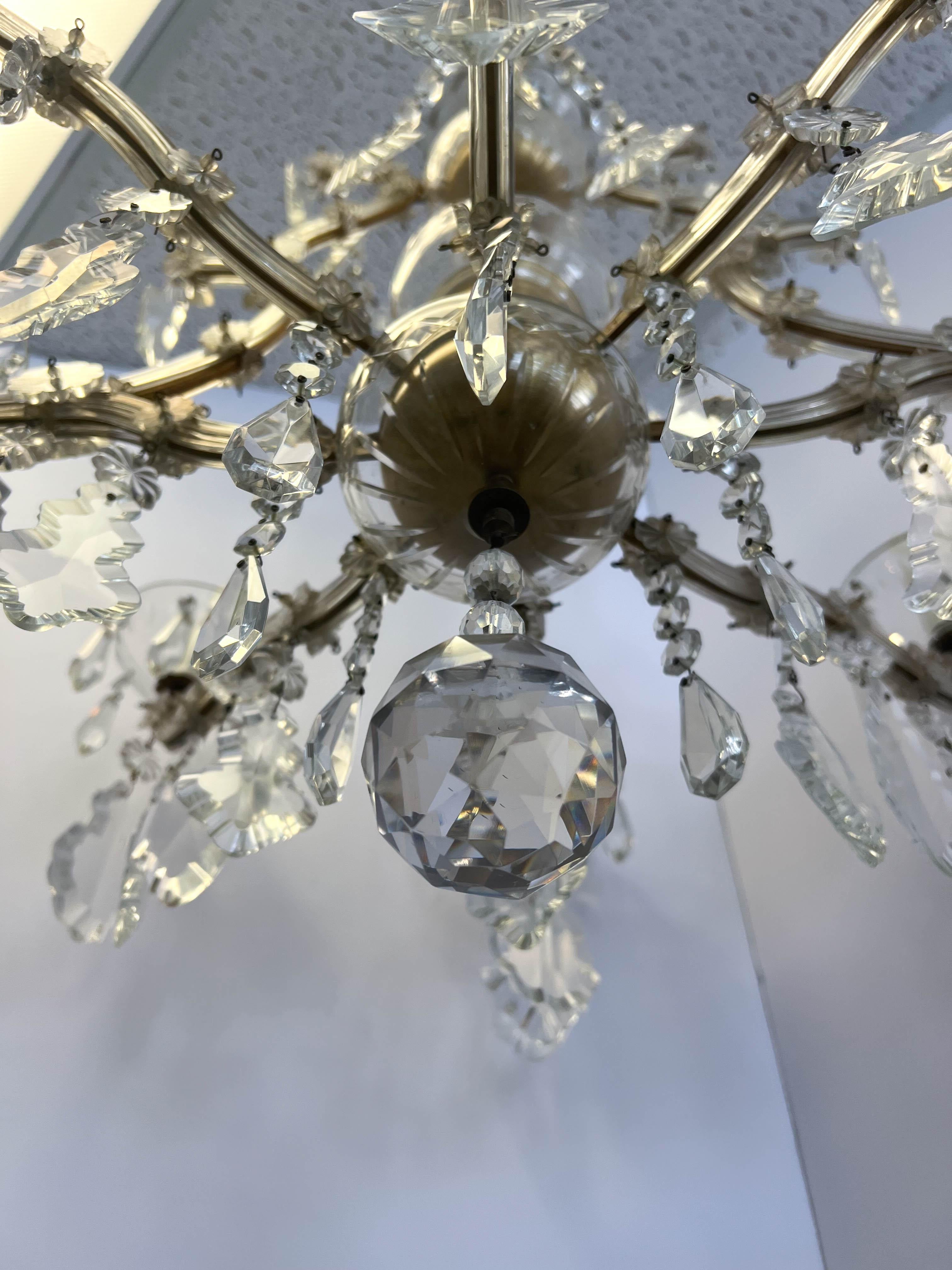 Early 20th Century Maria Theresa 8 Arm Crystal Chandelier 3