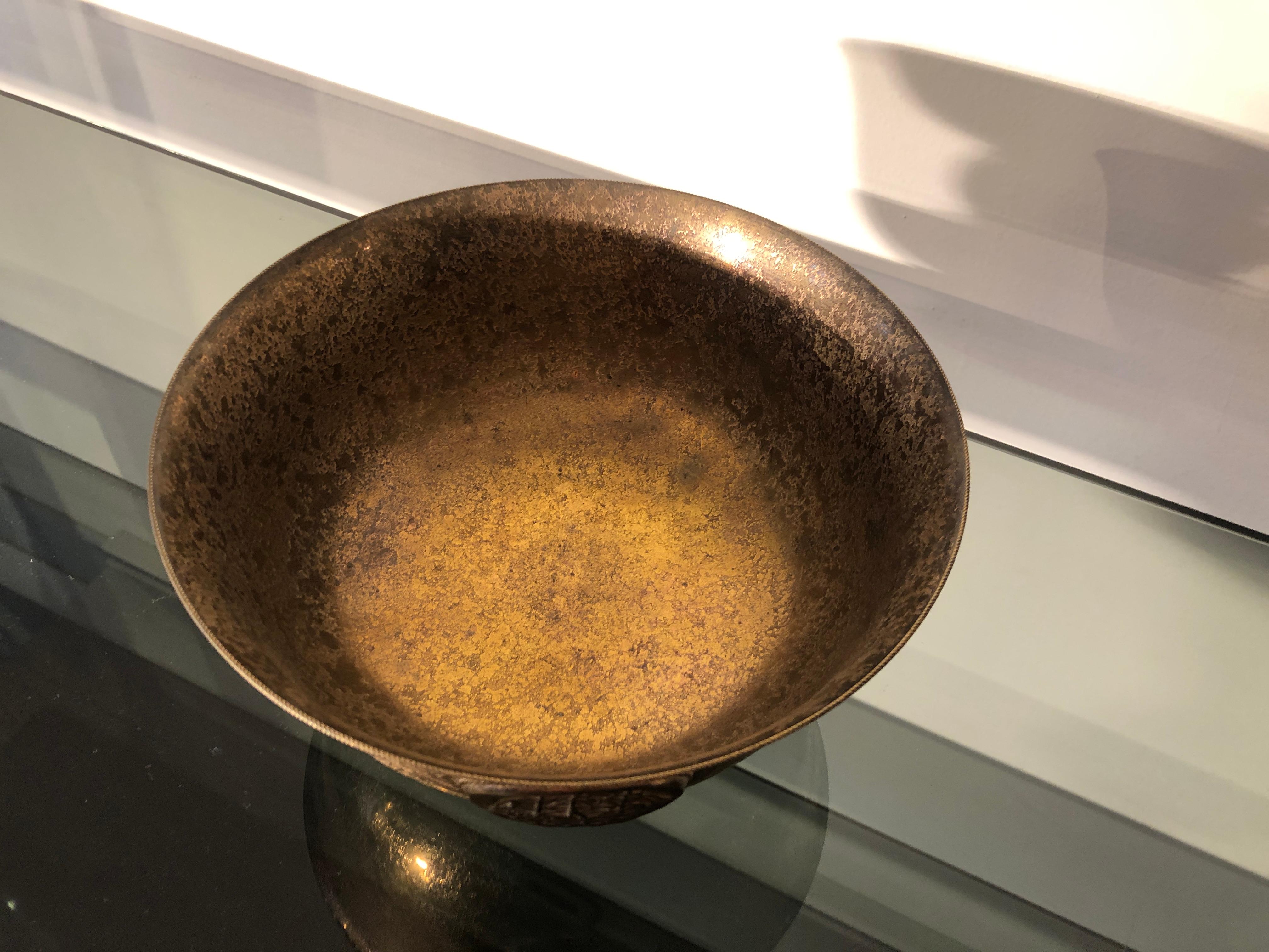Art Nouveau Early 20th Century Marked L.C. Tiffany Rounded Copper Bowl or Valet Tray