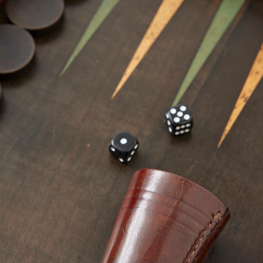 Early 20th Century Marquetry Backgammon and Chess Set In Good Condition In New York, NY